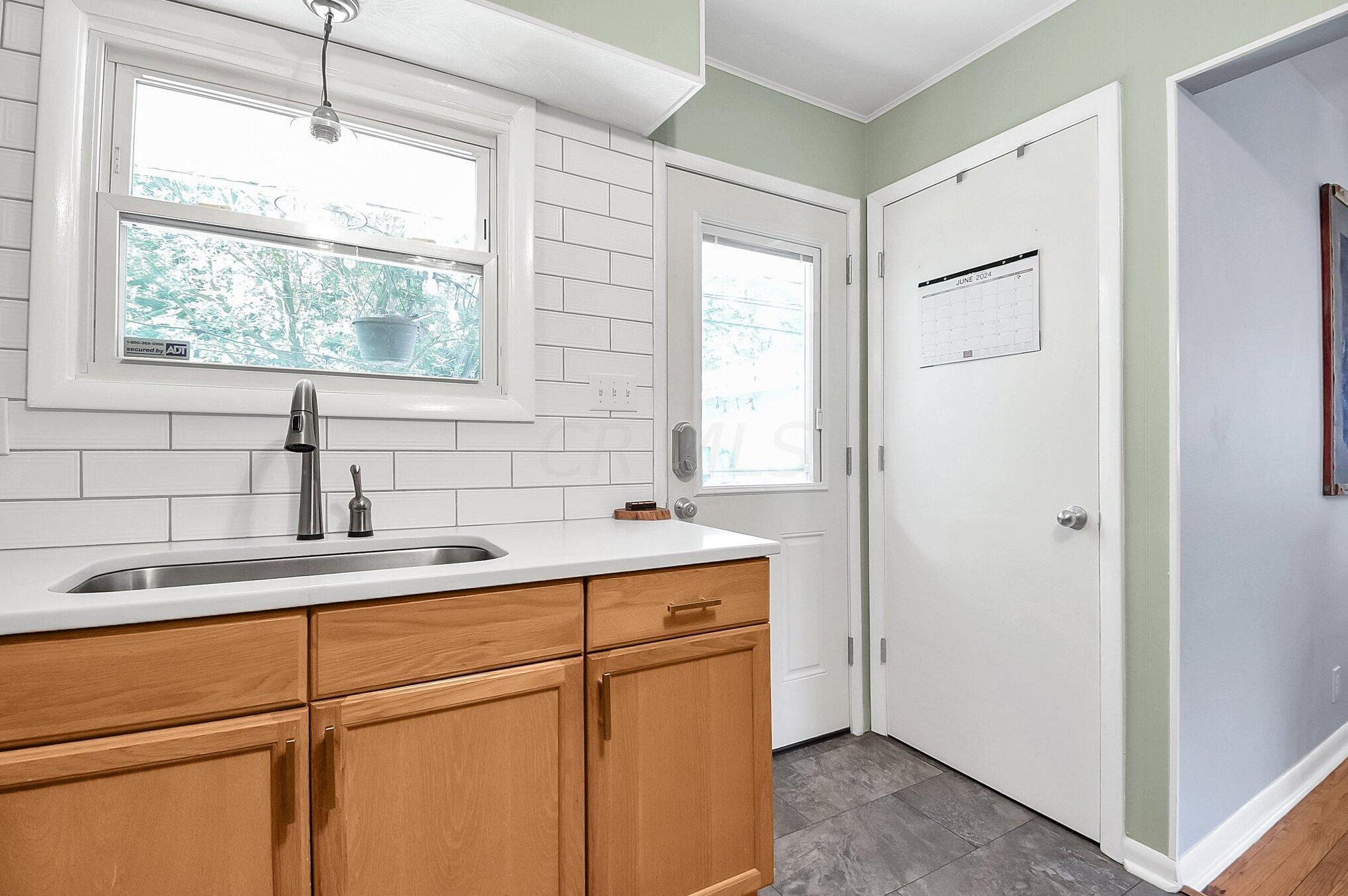 249 Stafford Ave, Columbus OH 43085-3137 exterior