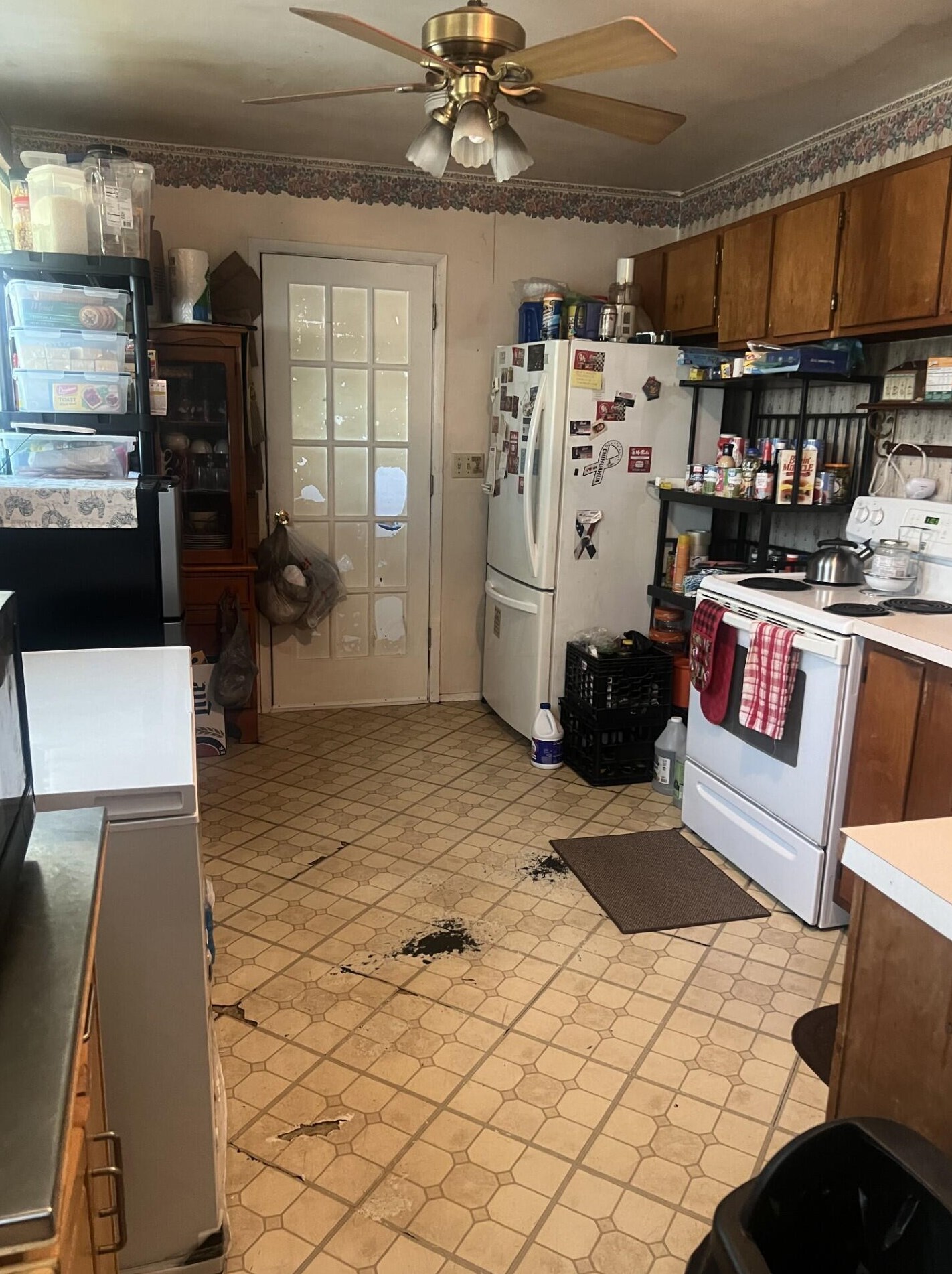 3352 Latonia Rd, Columbus OH 43232-6350 exterior