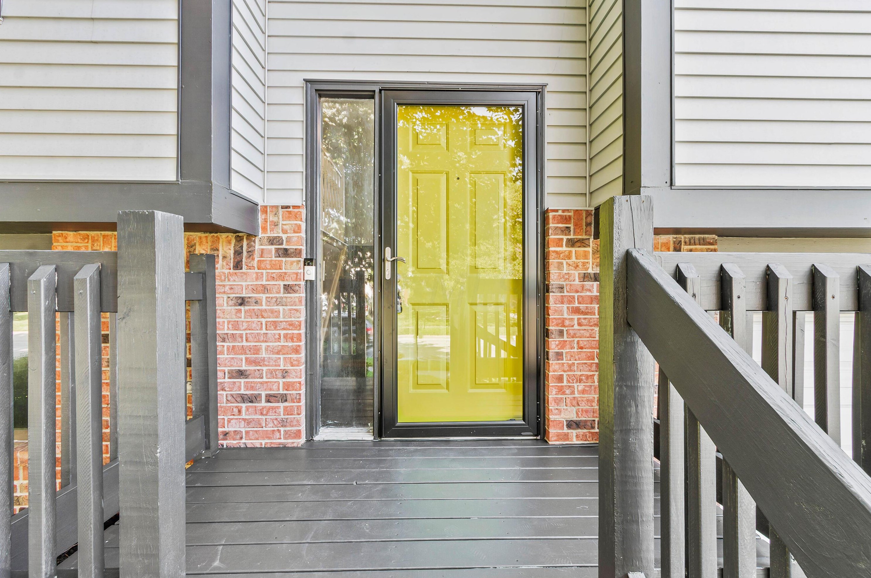 3467 Frenchpark Dr, Columbus OH 43231-7323 exterior