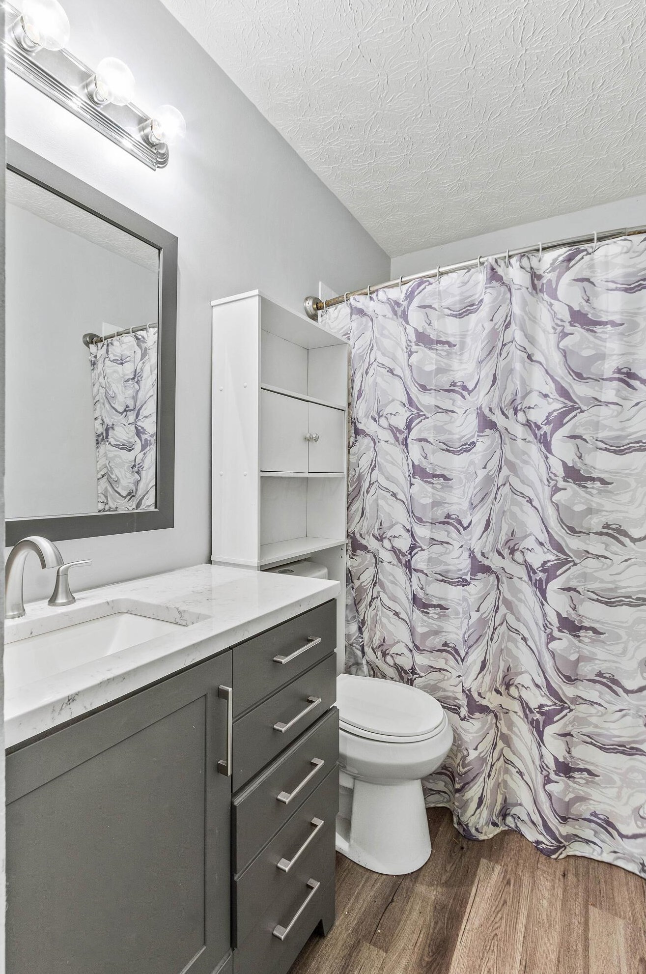 3467 Frenchpark Dr, Columbus OH 43231-7323 exterior