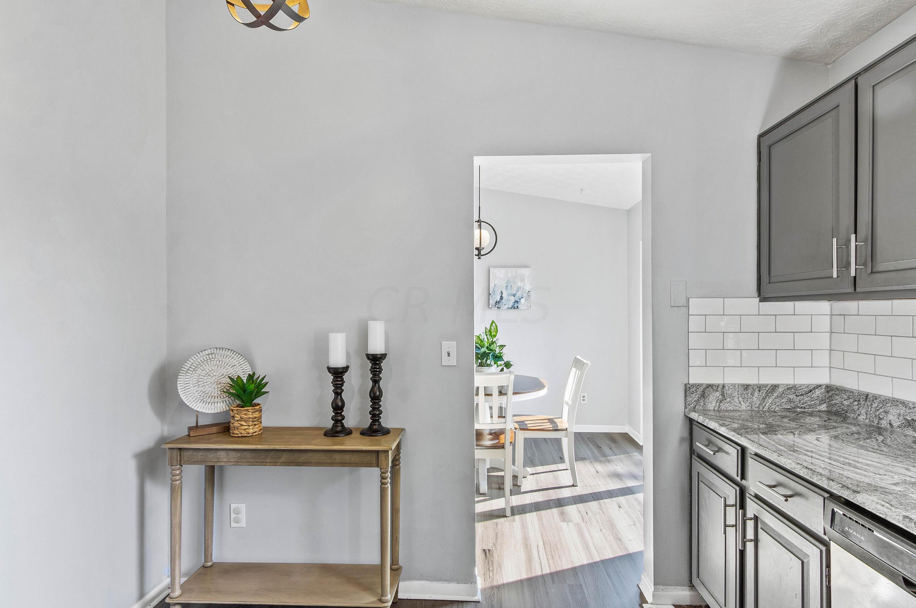 3467 Frenchpark Dr, Columbus OH 43231-7323 exterior