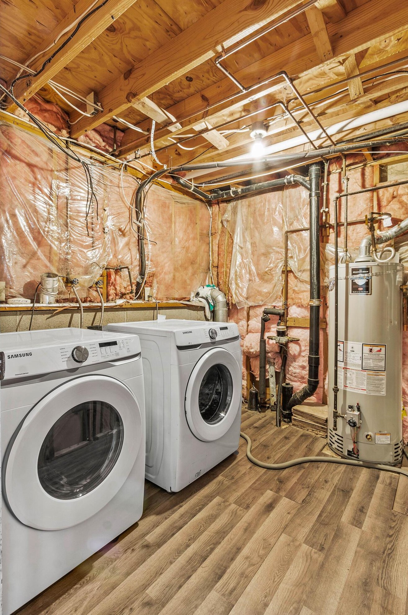 3467 Frenchpark Dr, Columbus OH 43231-7323 exterior