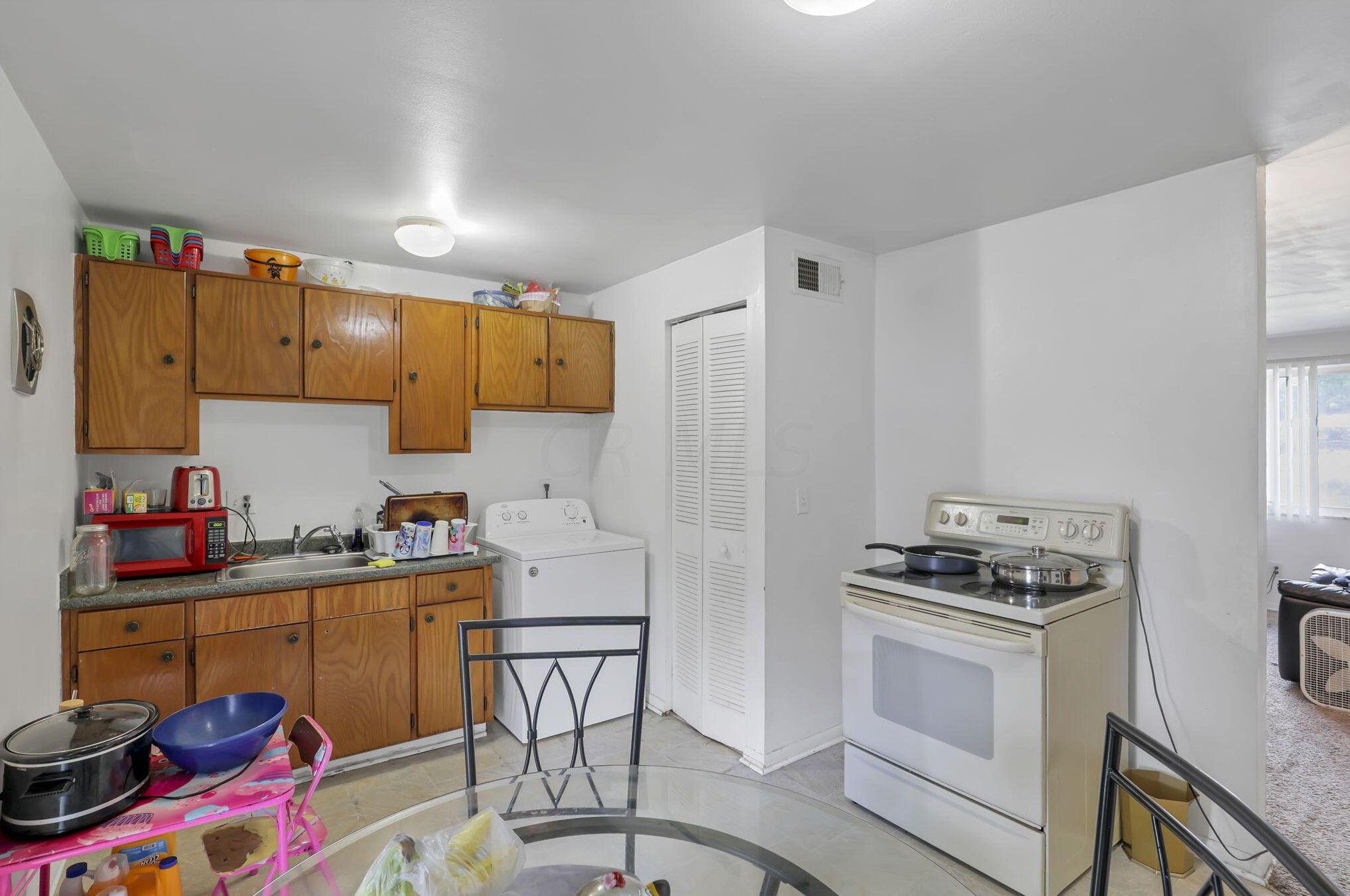 251 Napoleon Ave, Columbus OH 43213-4229 exterior