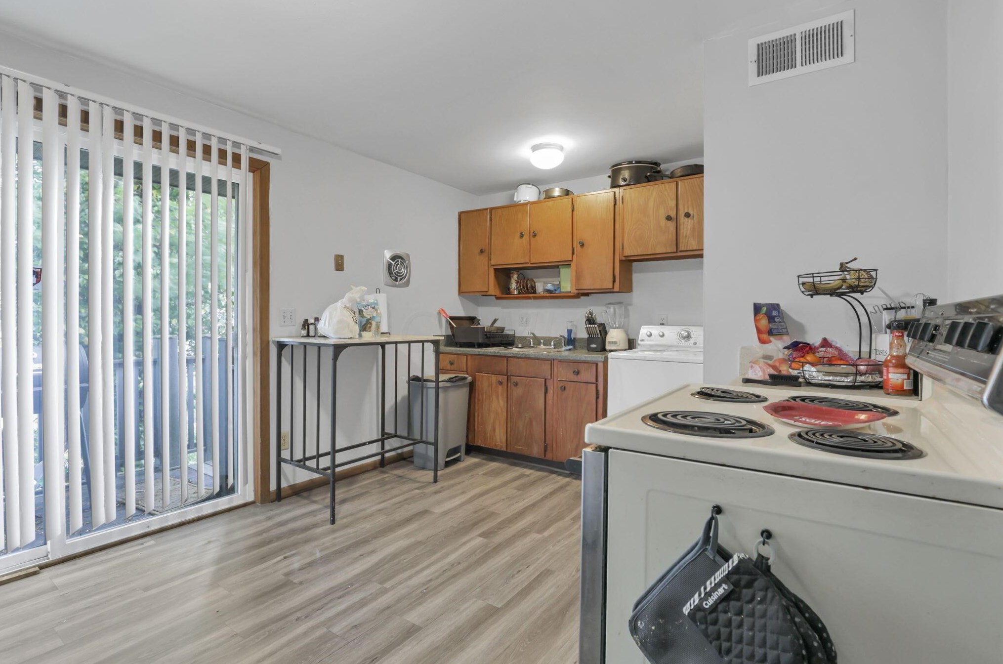 251 Napoleon Ave, Columbus OH 43213-4229 exterior