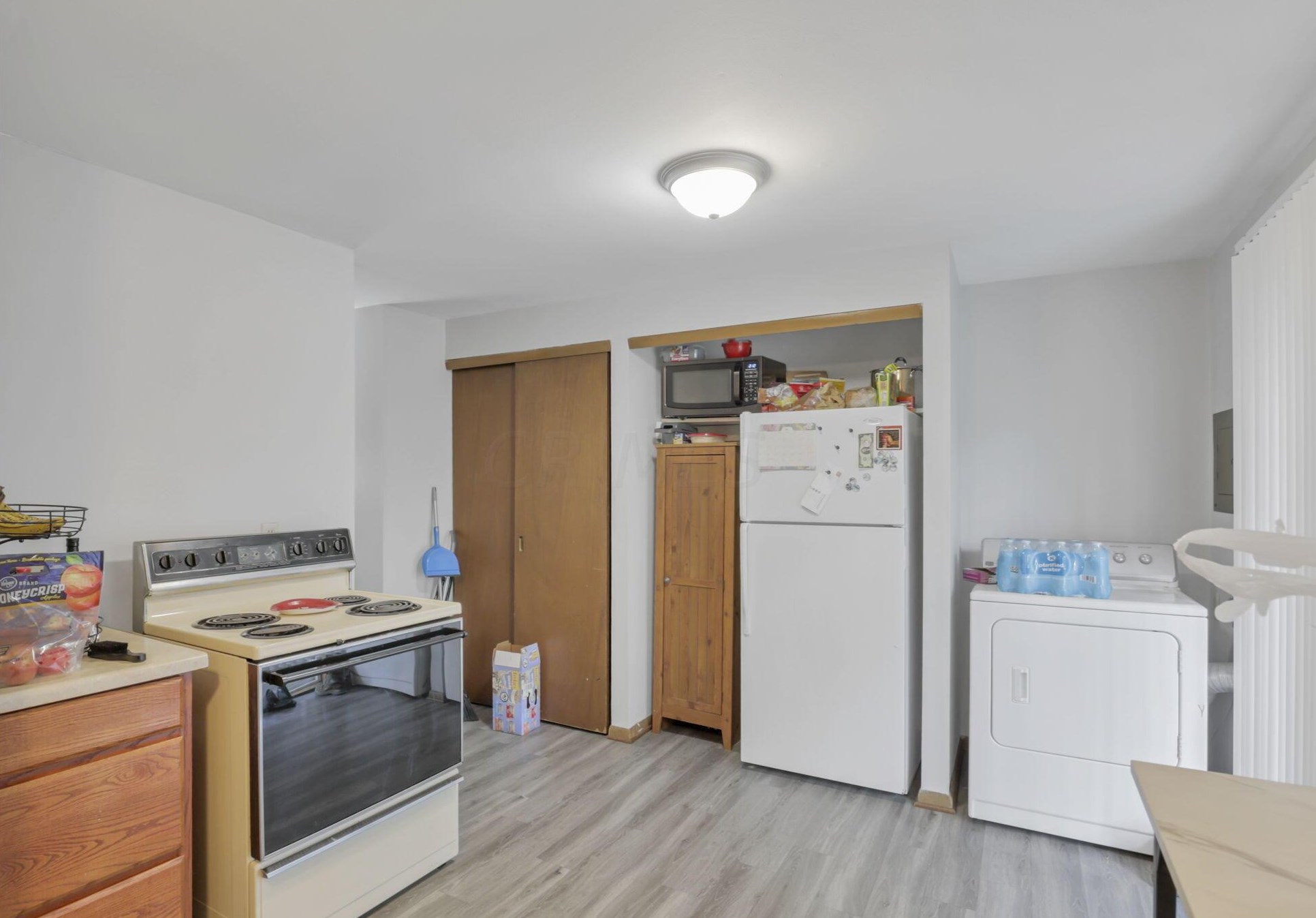 251 Napoleon Ave, Columbus OH 43213-4229 exterior