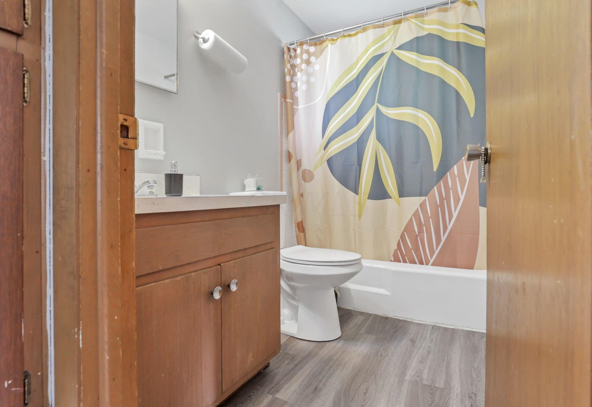 251 Napoleon Ave, Columbus OH 43213-4229 exterior