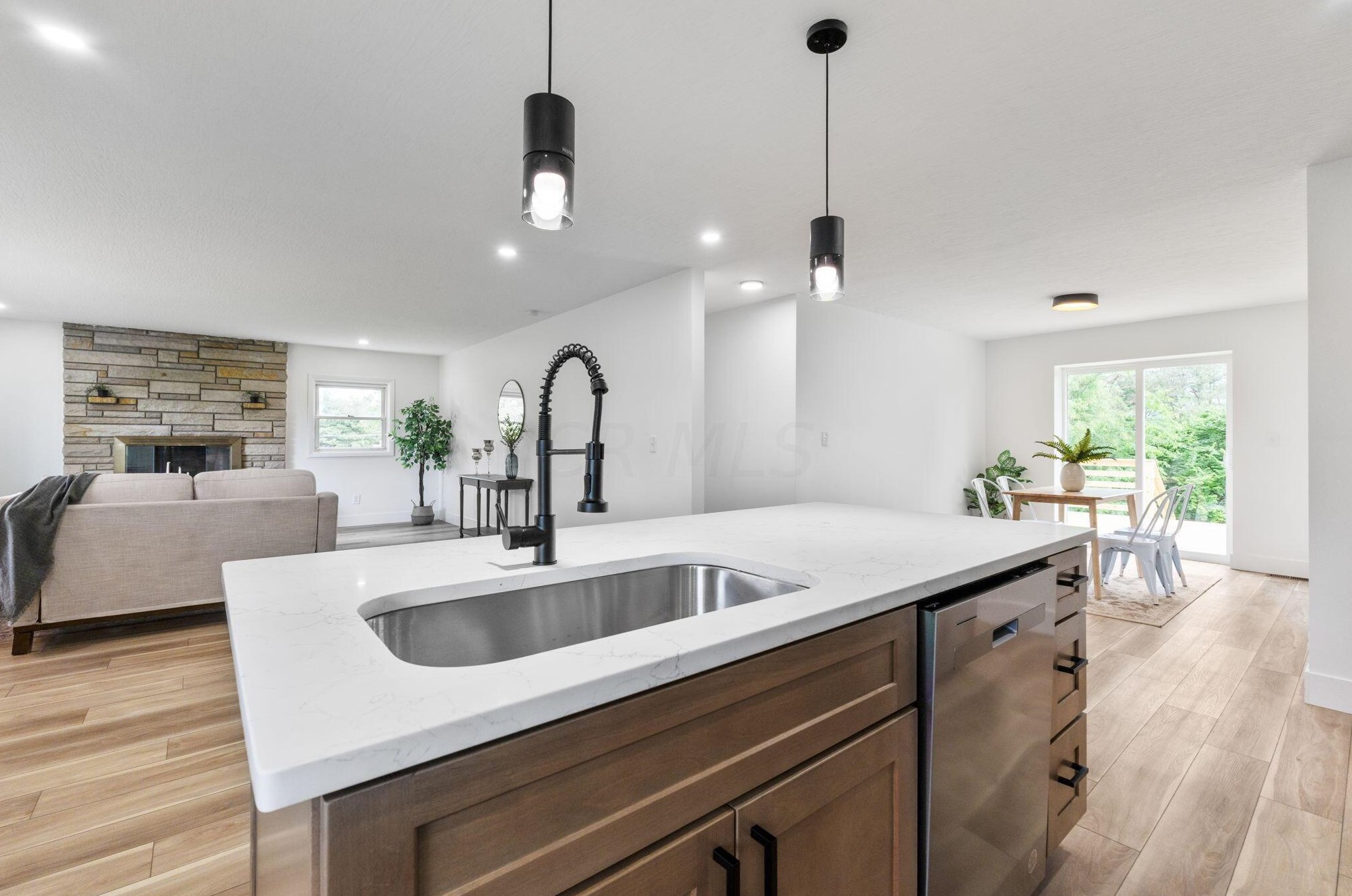 541 Groveport Pike, Cnl Wnchstr OH  43110-9747 exterior