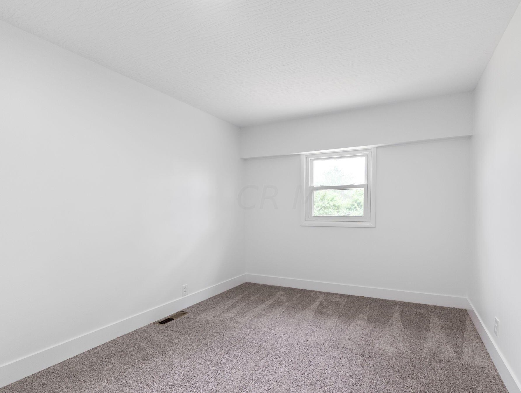 541 Groveport Pike, Cnl Wnchstr OH  43110-9747 exterior