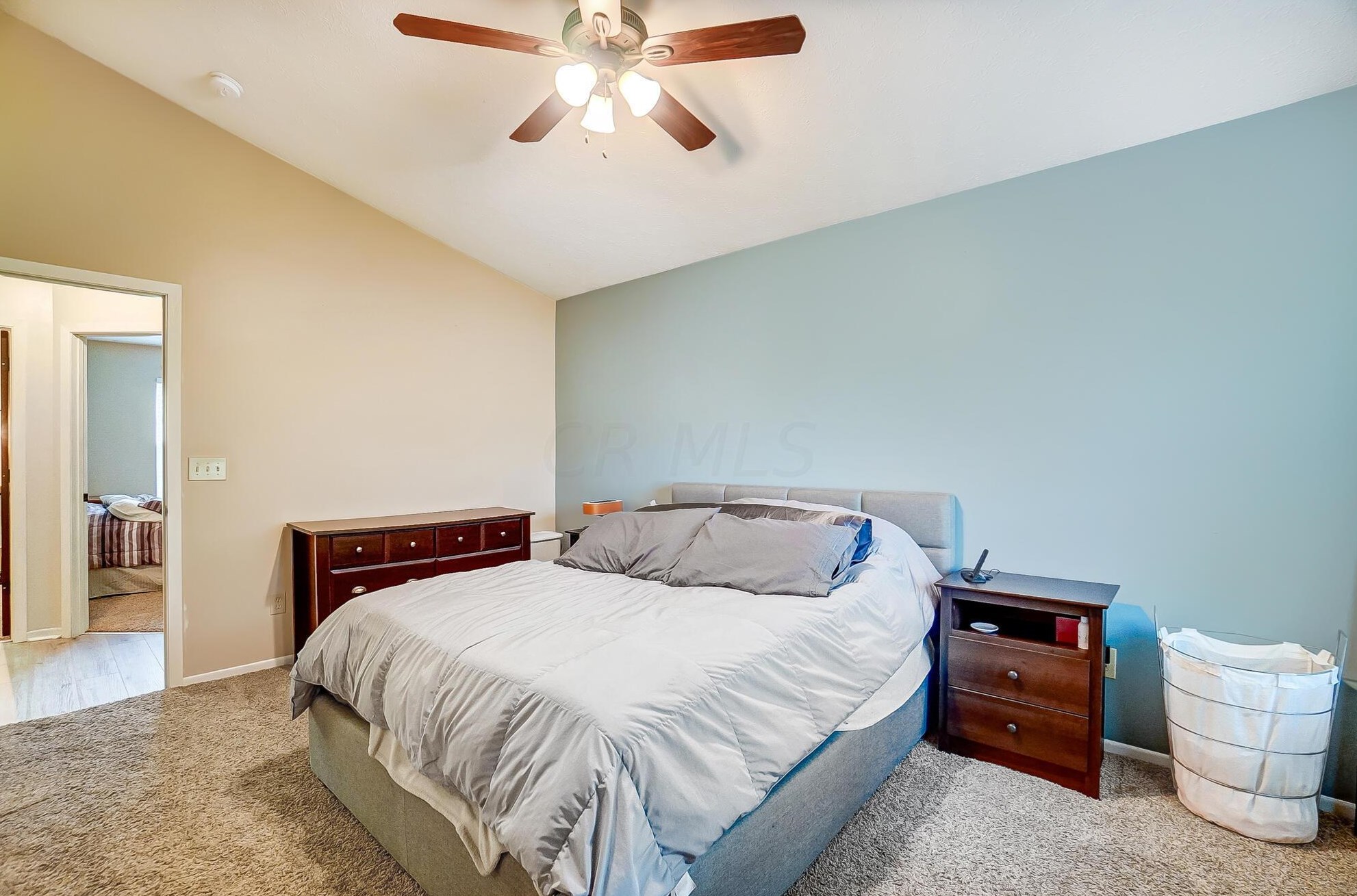 6011 Wexford Park Dr, Columbus OH  43228-9258 exterior