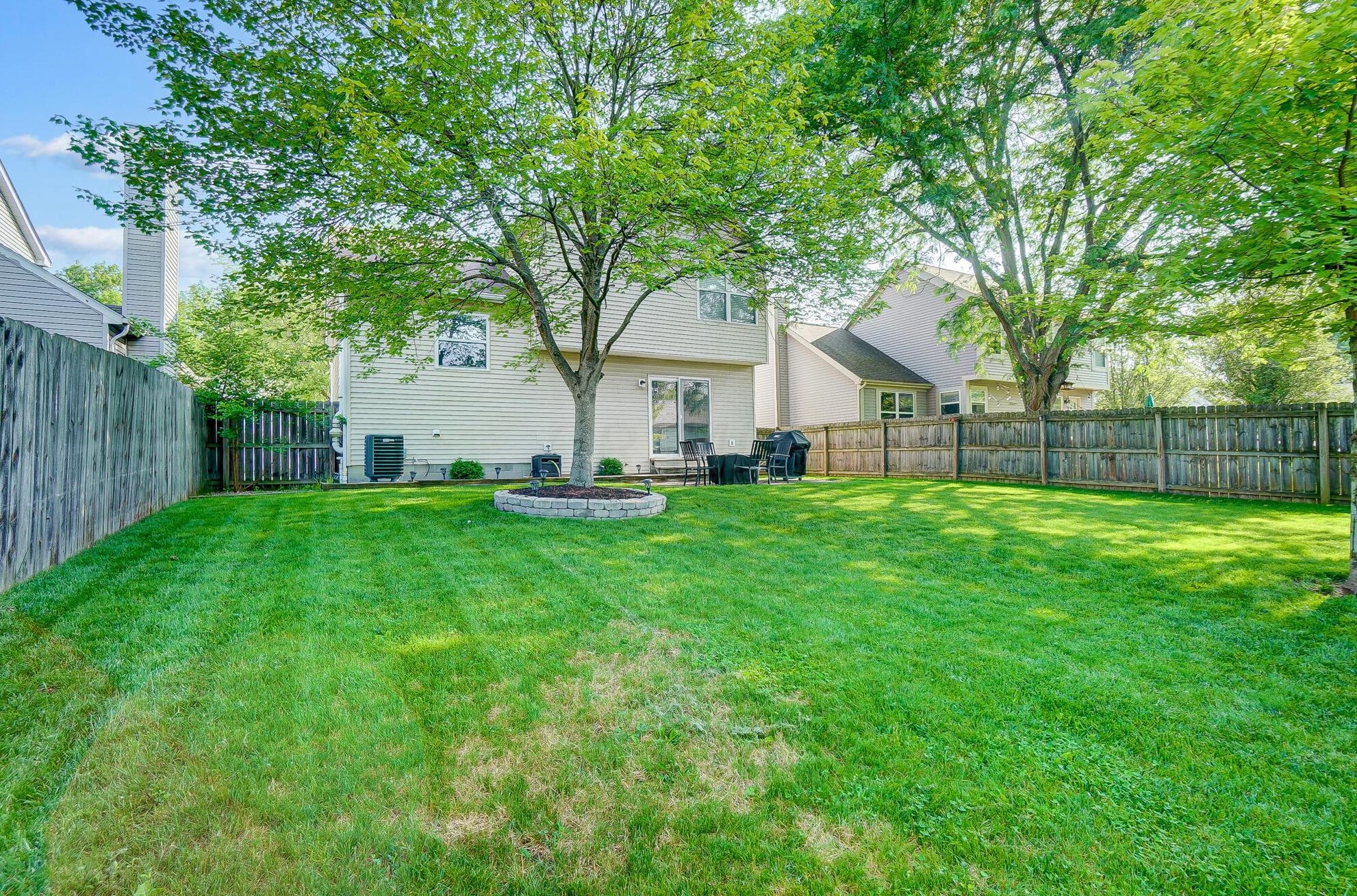 6011 Wexford Park Dr, Columbus OH  43228-9258 exterior