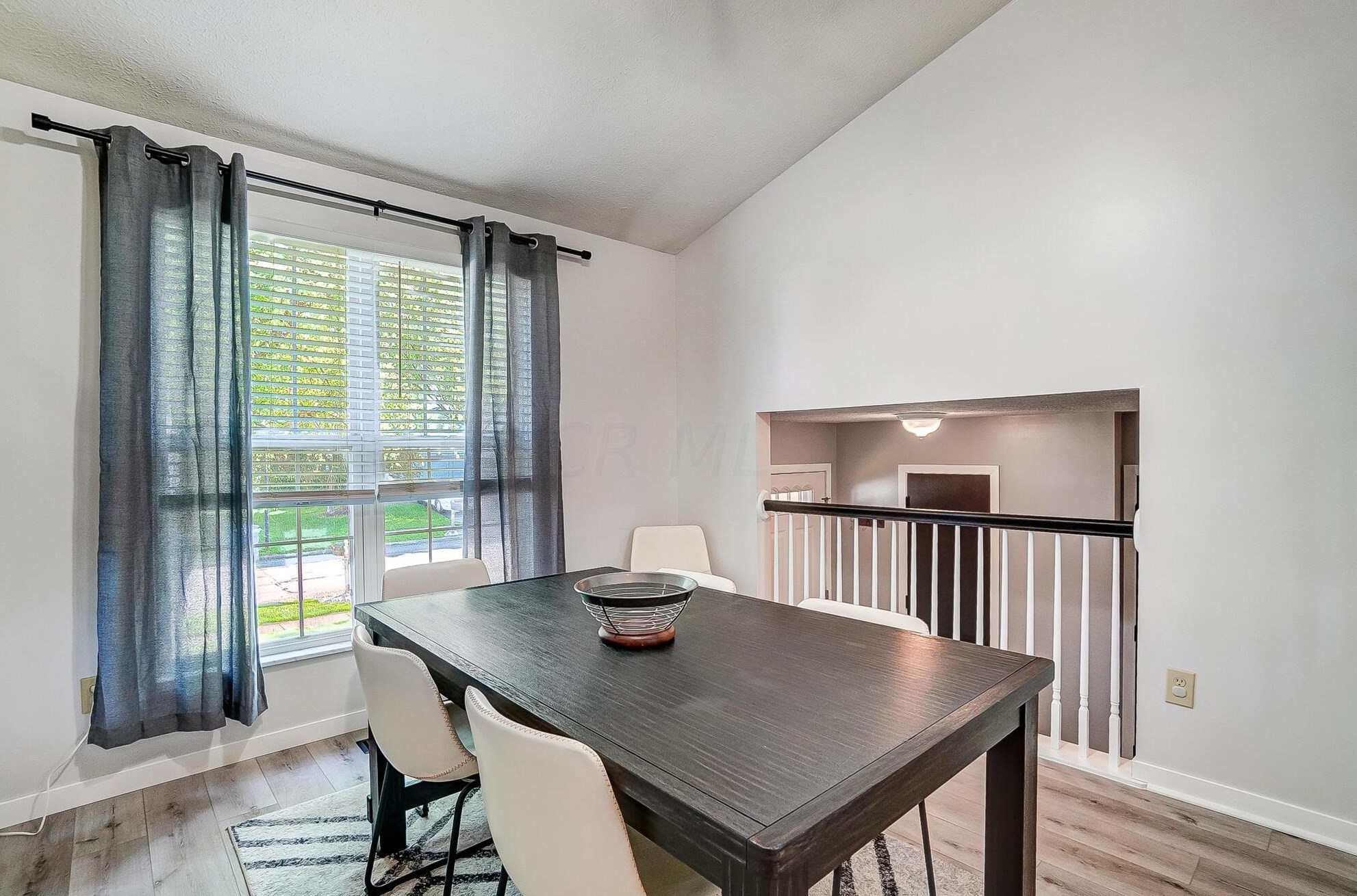 6011 Wexford Park Dr, Columbus OH  43228-9258 exterior