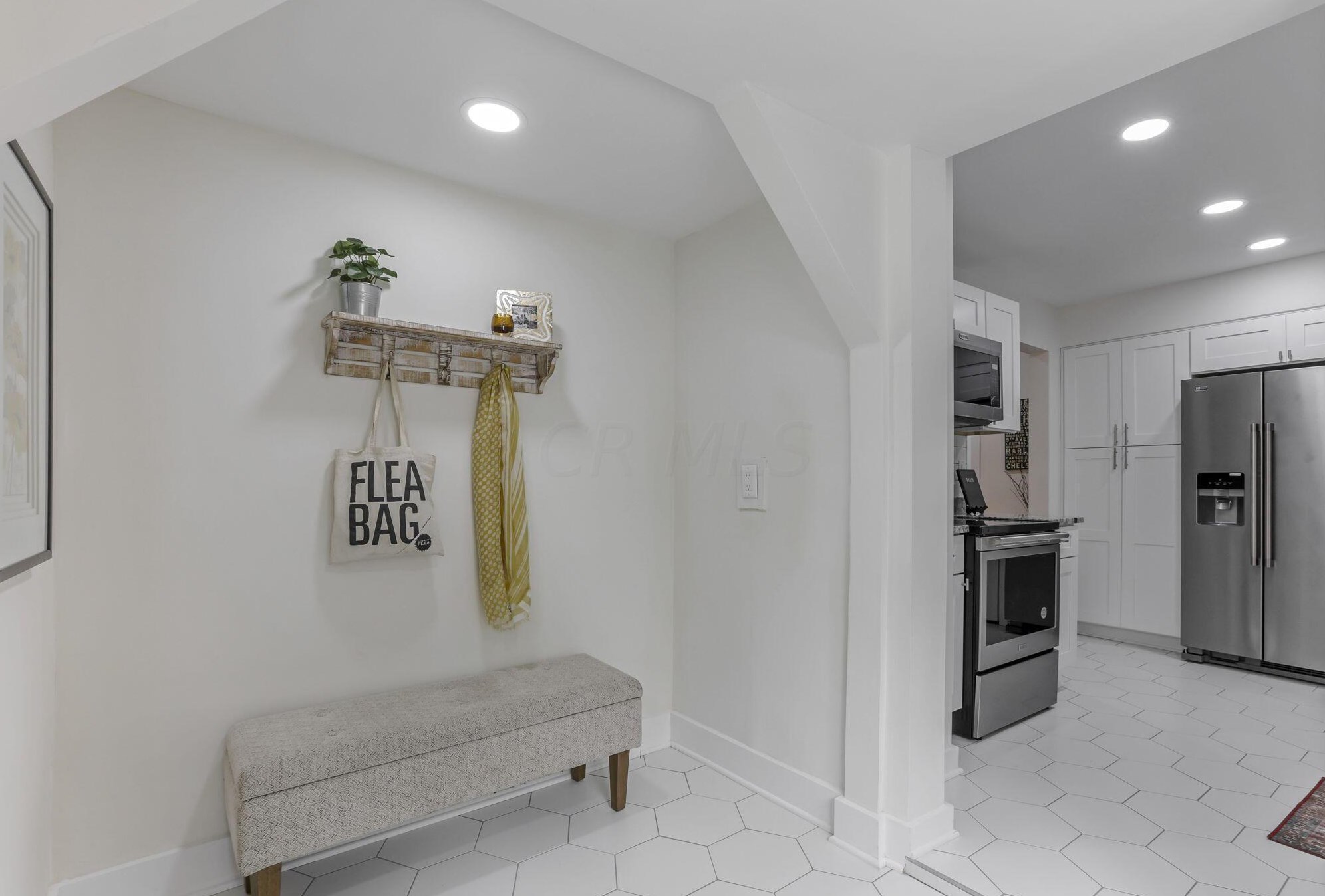 653 Gilbert St, Columbus OH 43205-2632 exterior