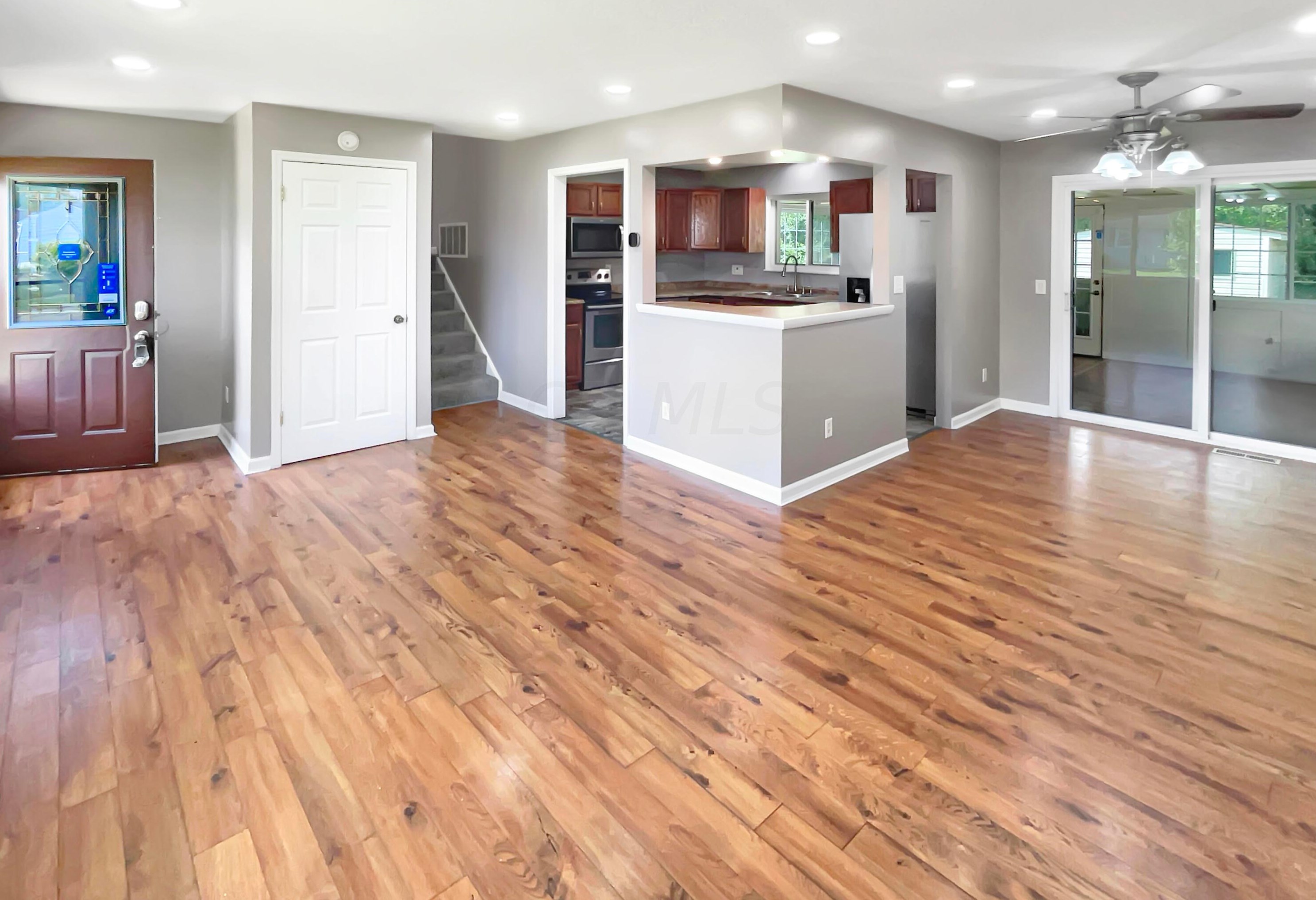 820 Allison Dr, Columbus OH 43207-4247 exterior