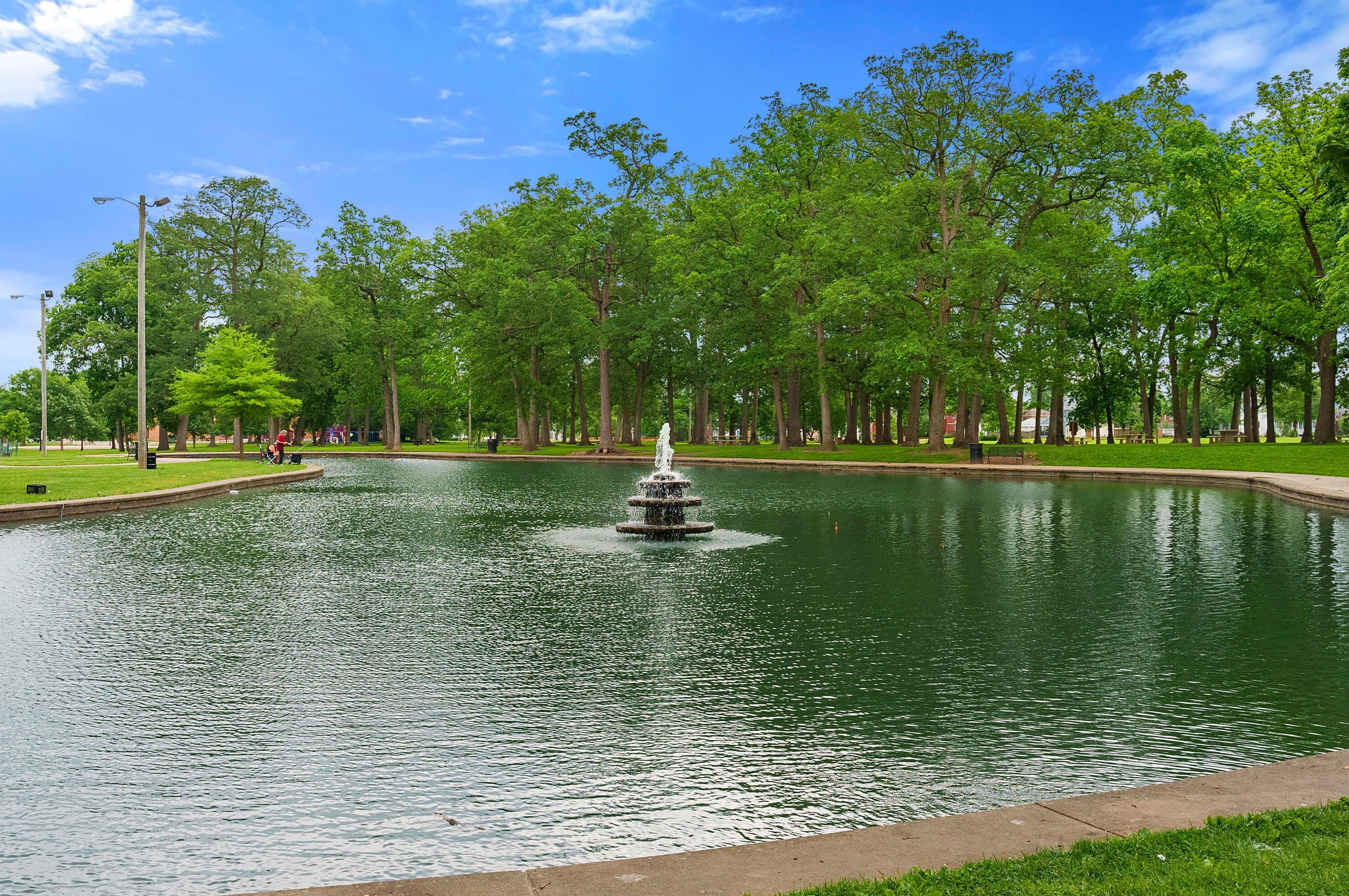 388 Derrer Rd, Columbus OH 43204-1129 exterior