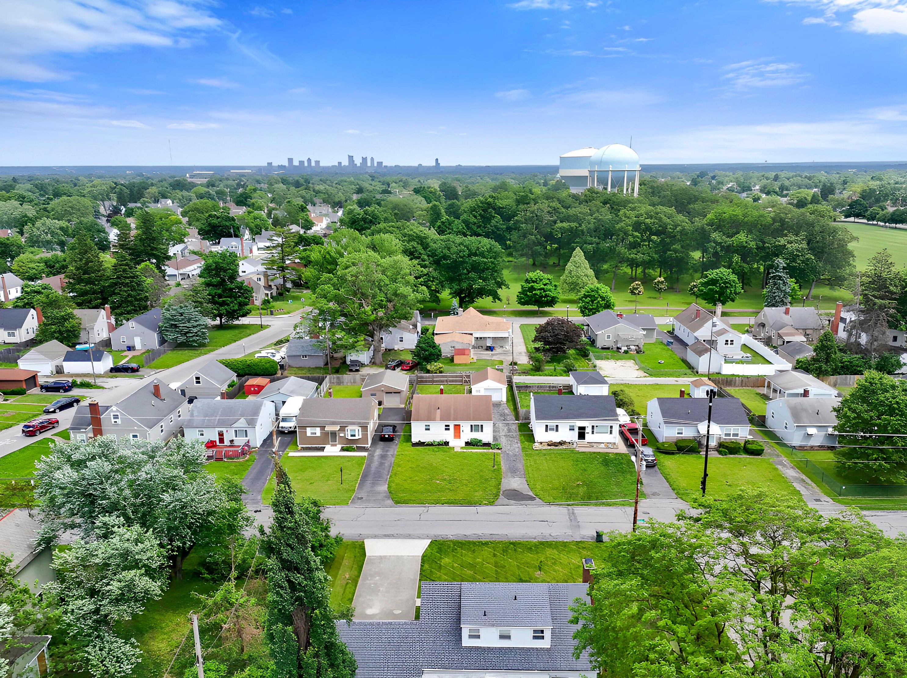 388 Derrer Rd, Columbus OH 43204-1129 exterior