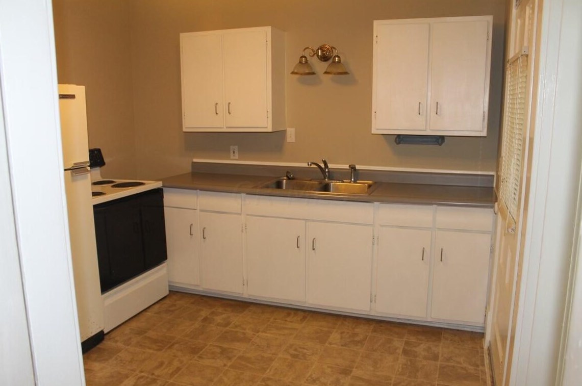 321 Wheeling St, Lancaster OH 43130-3852 exterior