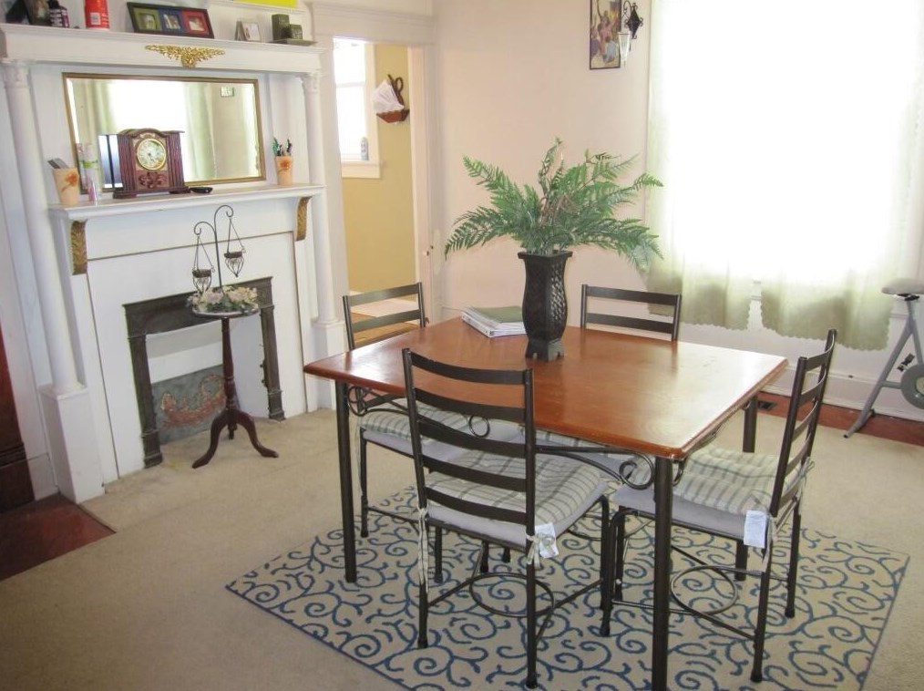 321 Wheeling St, Lancaster OH 43130-3852 exterior