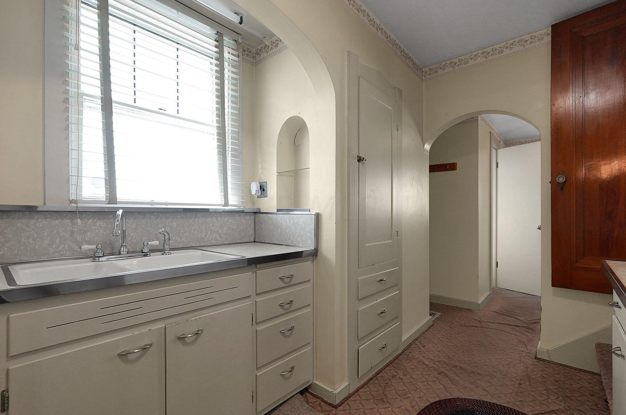 603 Binns Blvd, Columbus OH 43204-2508 exterior