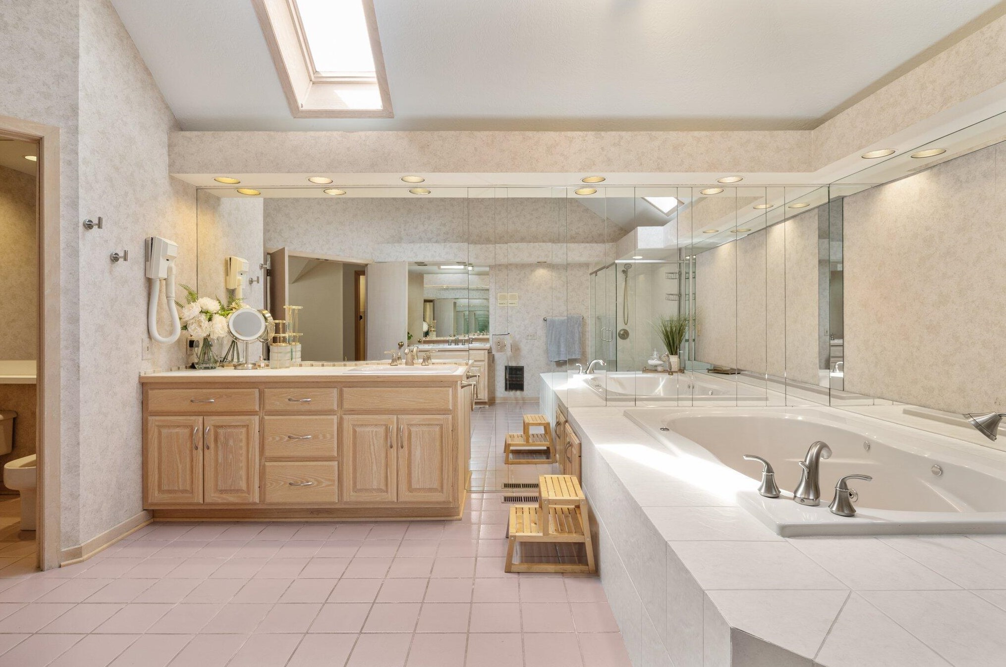 4205 Bowmansroot Ct, Hilliard OH  43026-3006 exterior