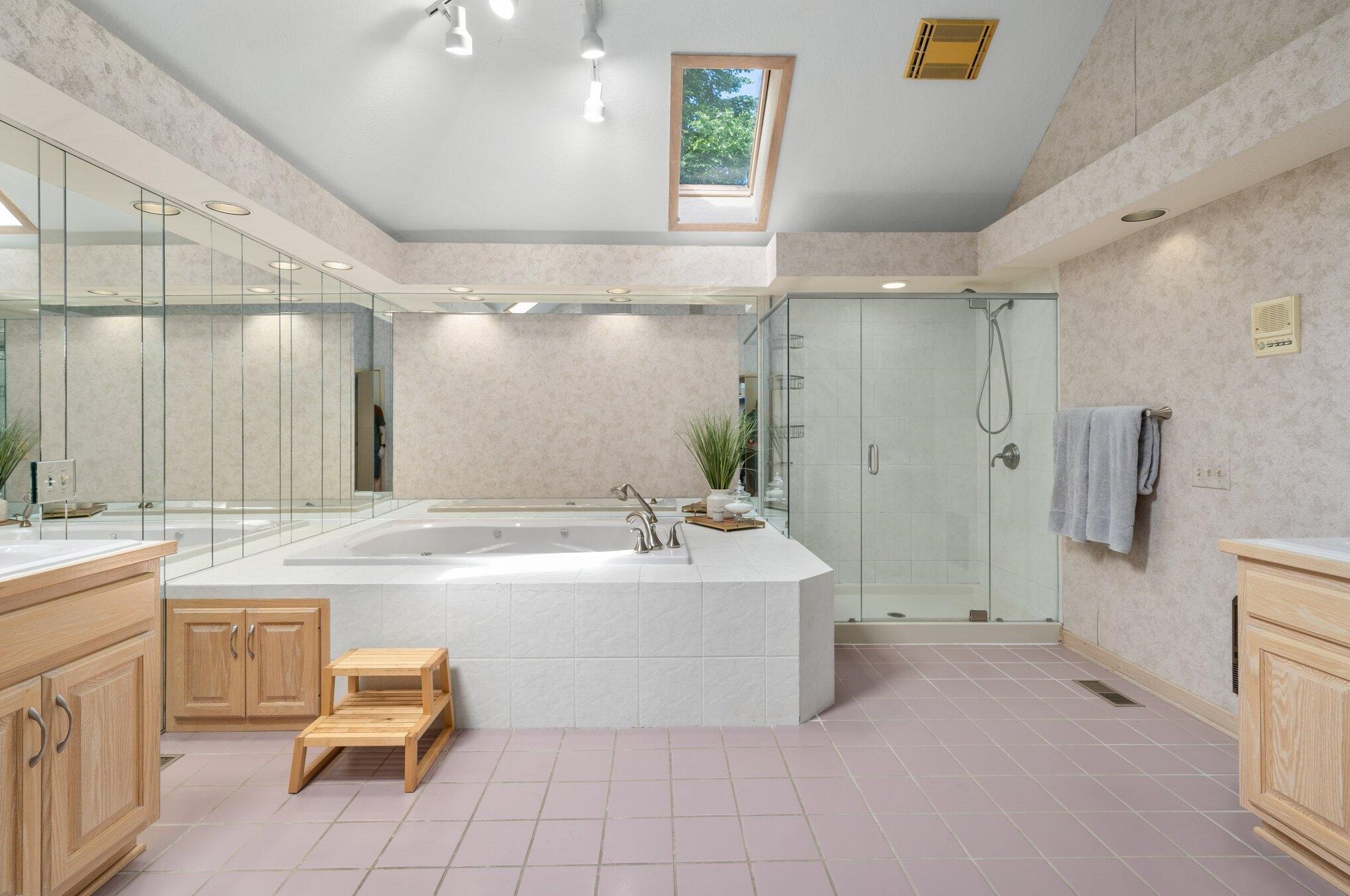 4205 Bowmansroot Ct, Hilliard OH  43026-3006 exterior