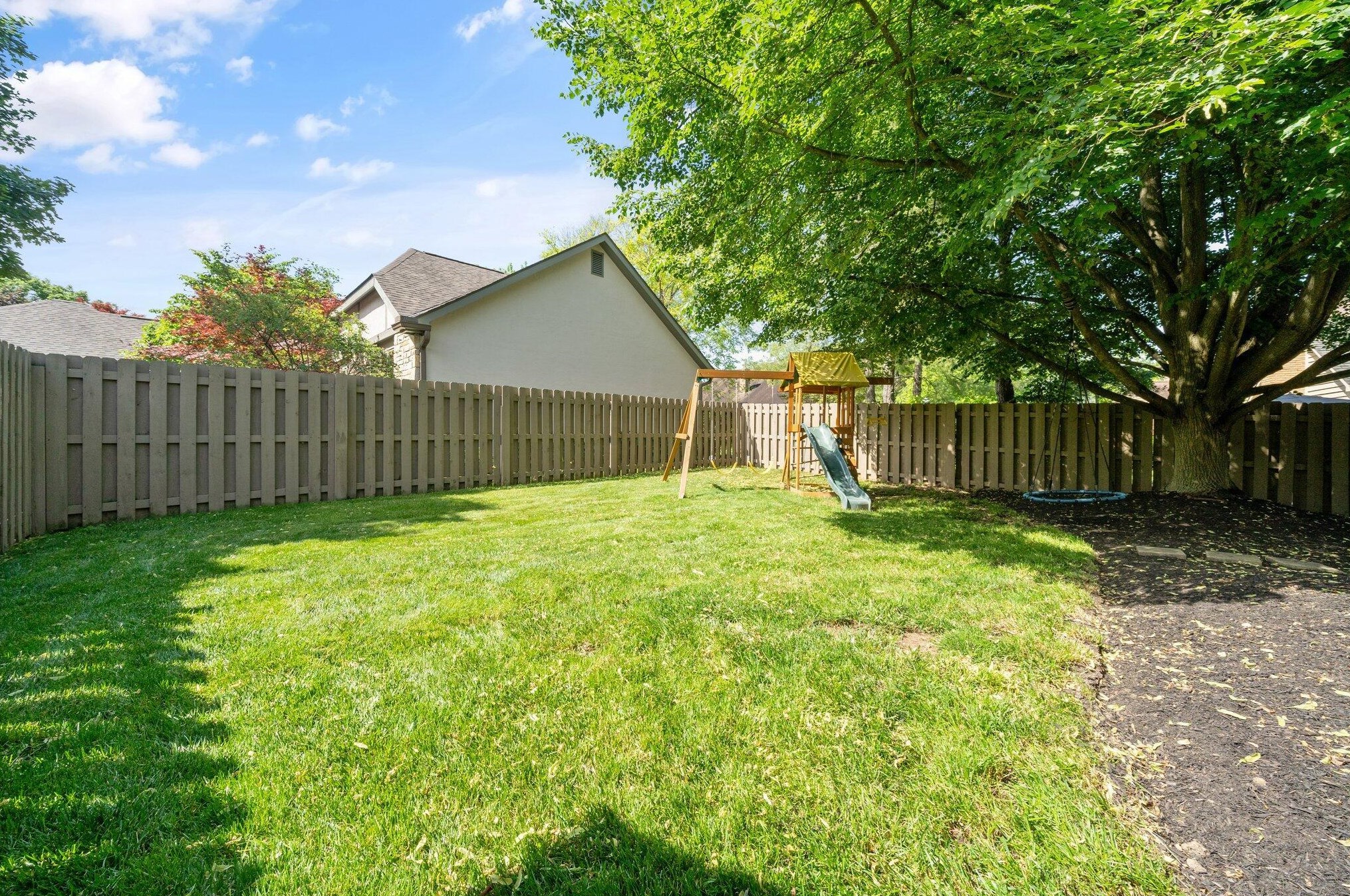 4205 Bowmansroot Ct, Hilliard OH  43026-3006 exterior