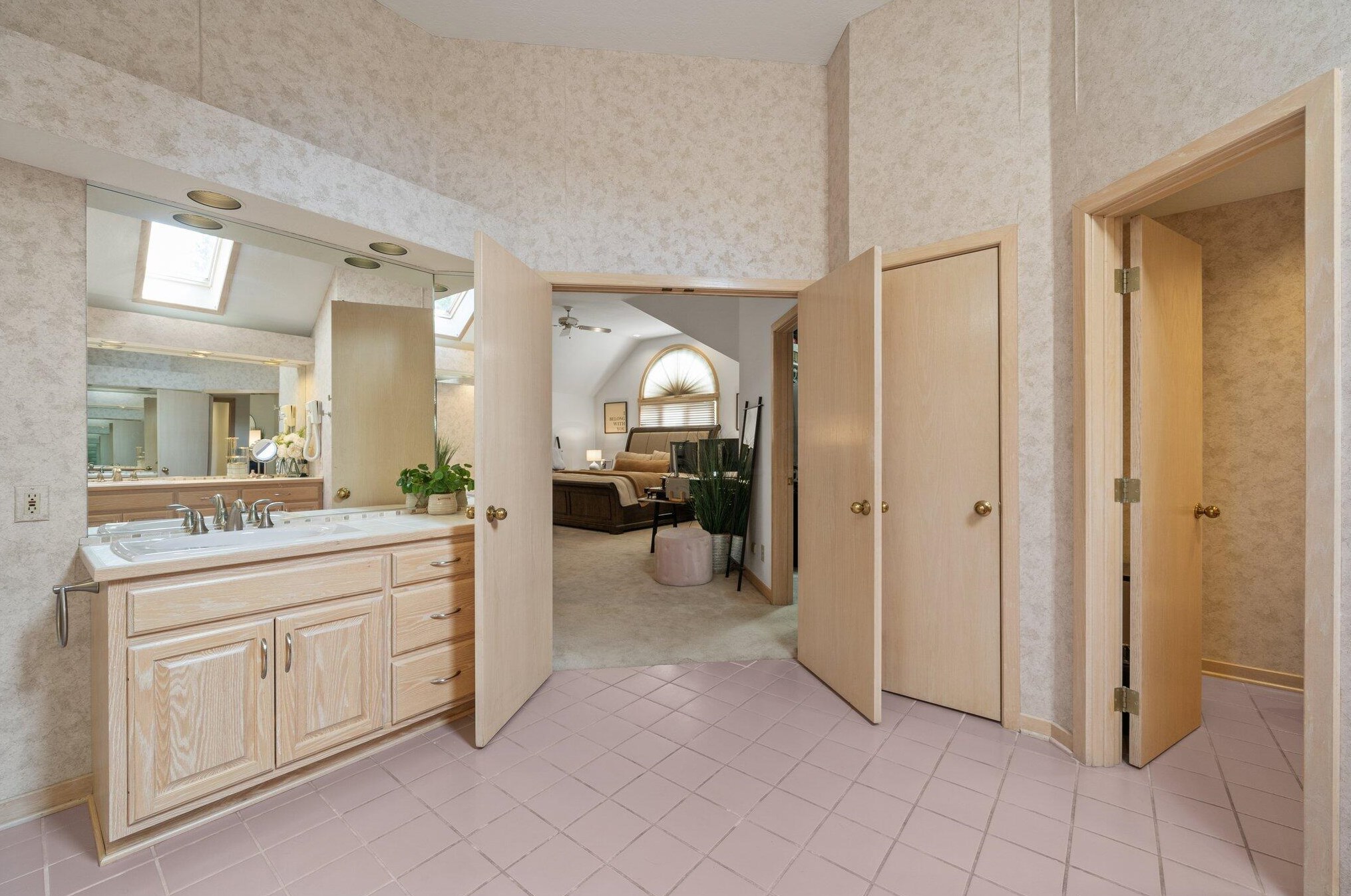 4205 Bowmansroot Ct, Hilliard OH  43026-3006 exterior