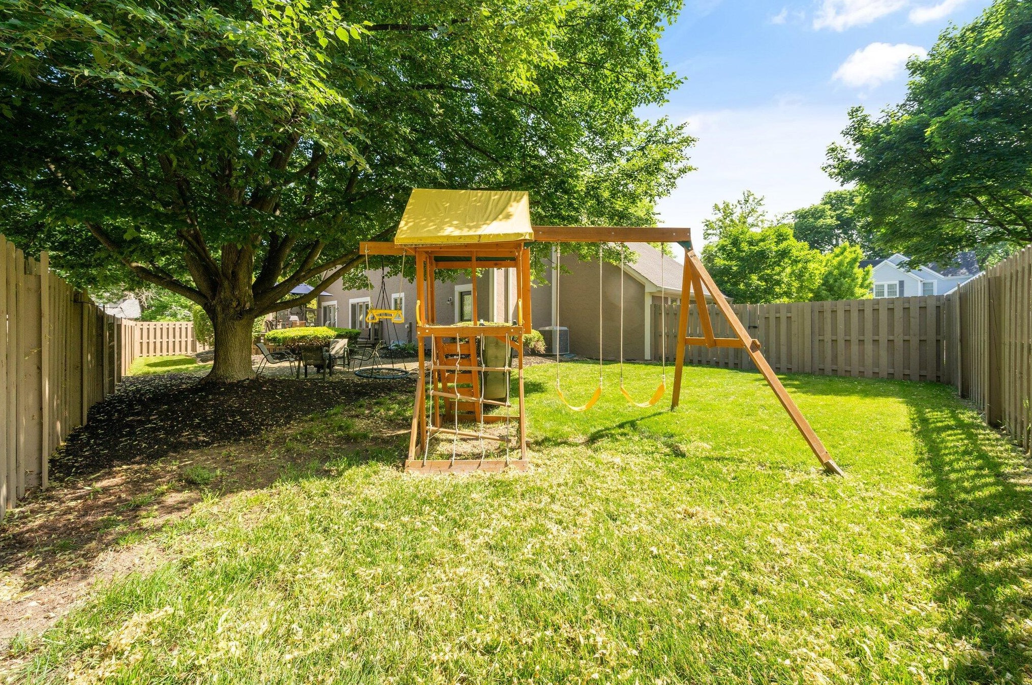 4205 Bowmansroot Ct, Hilliard OH  43026-3006 exterior