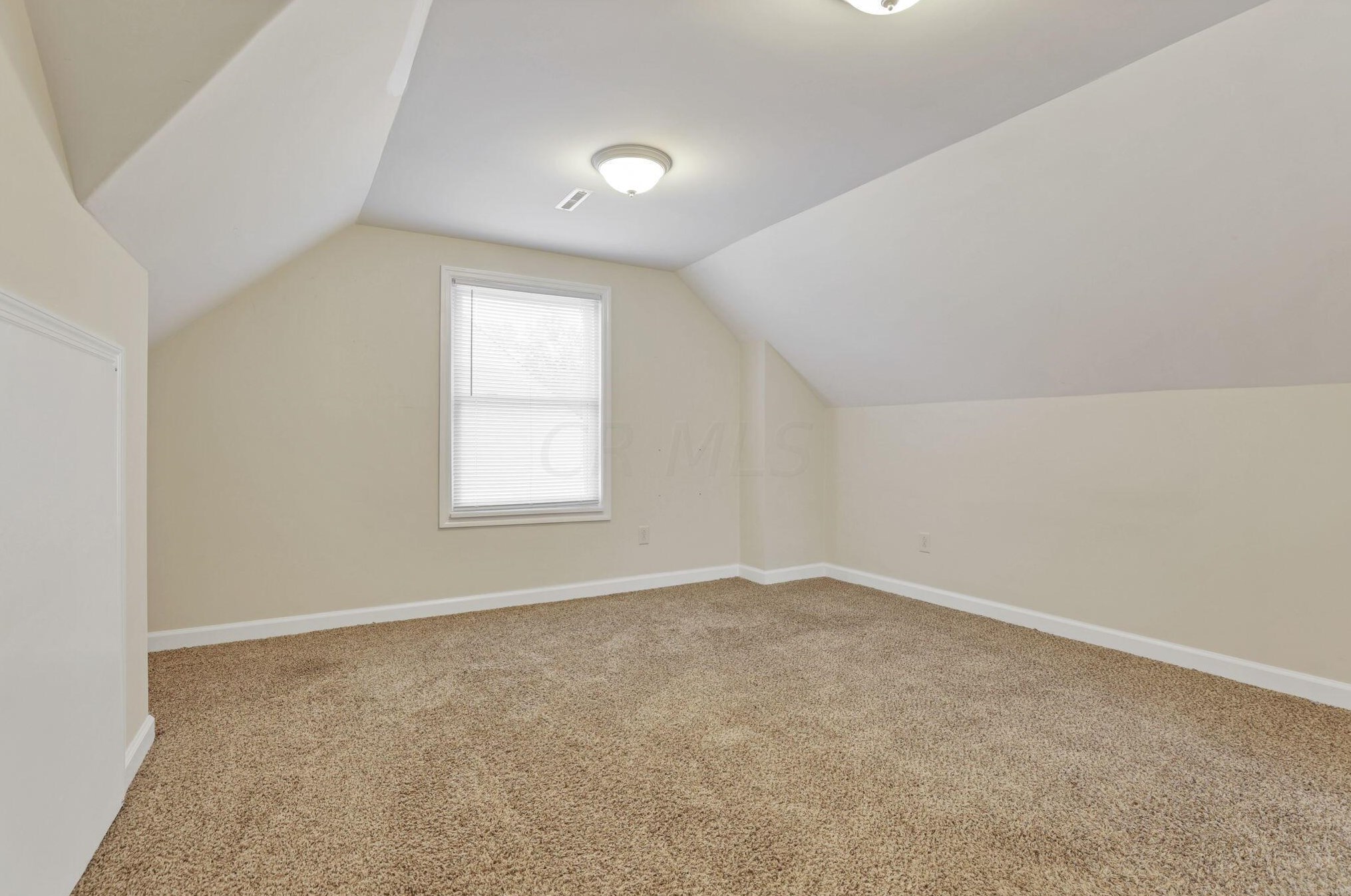 892 Wiltshire Rd, Columbus OH 43204-2341 exterior