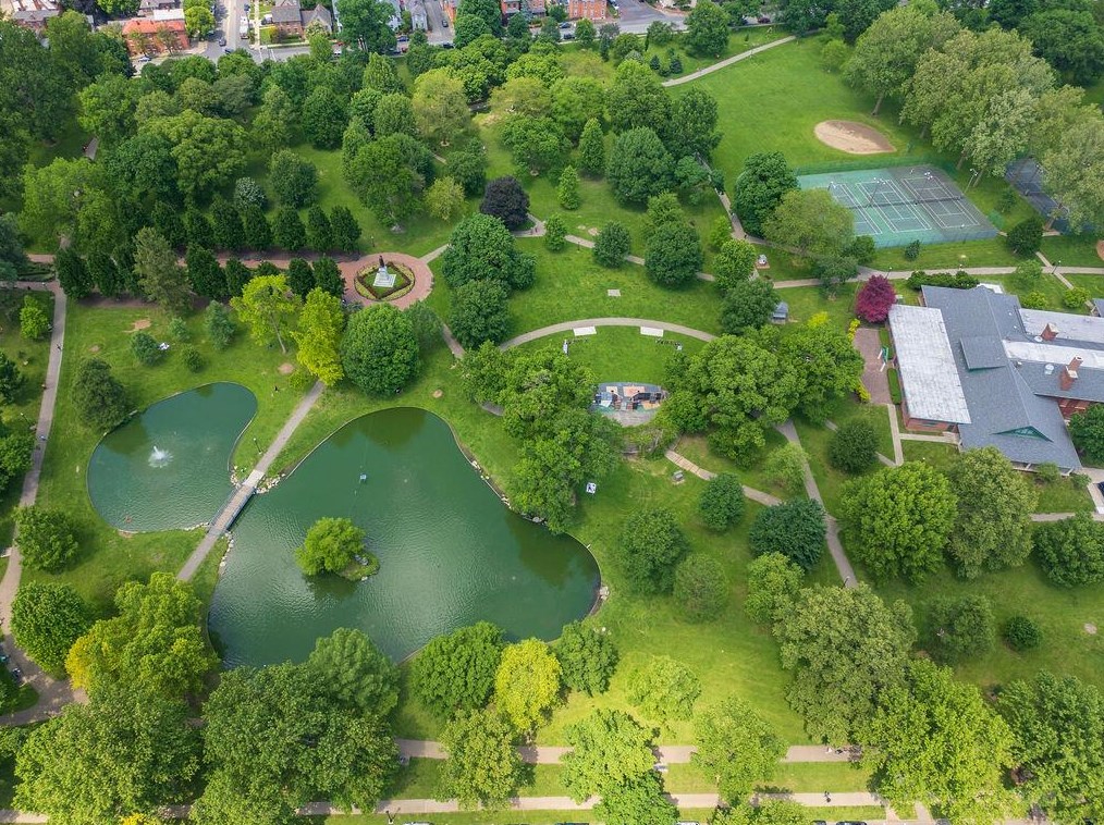 106 Thurman Ave, Columbus OH 43206-3135 exterior