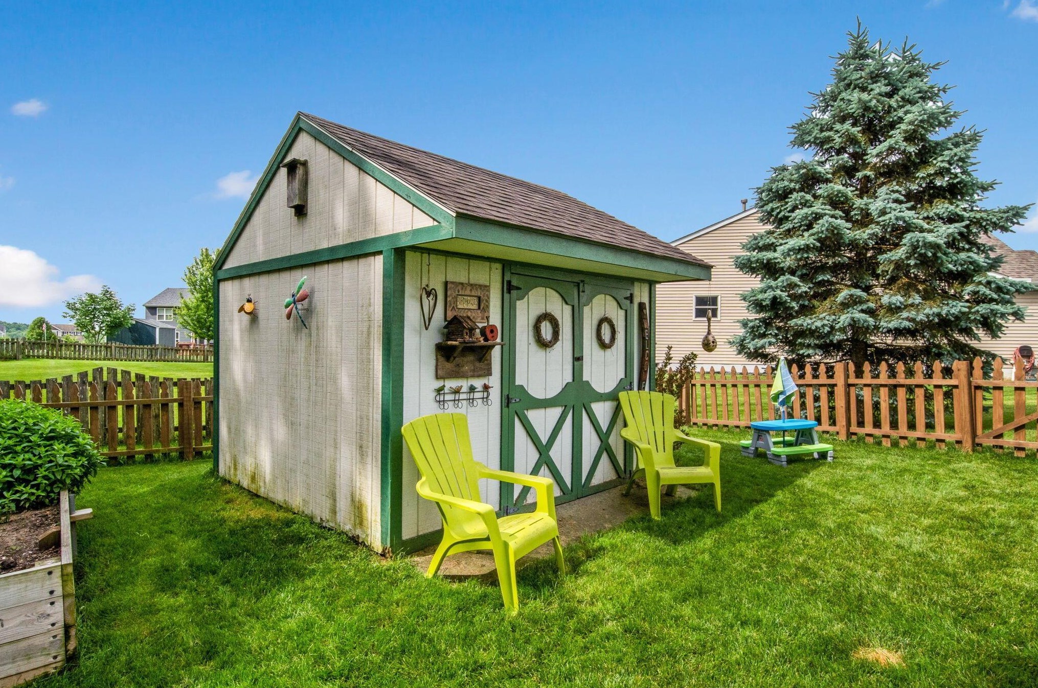 2374 Long Bow Ave, Lancaster OH 43130-8090 exterior