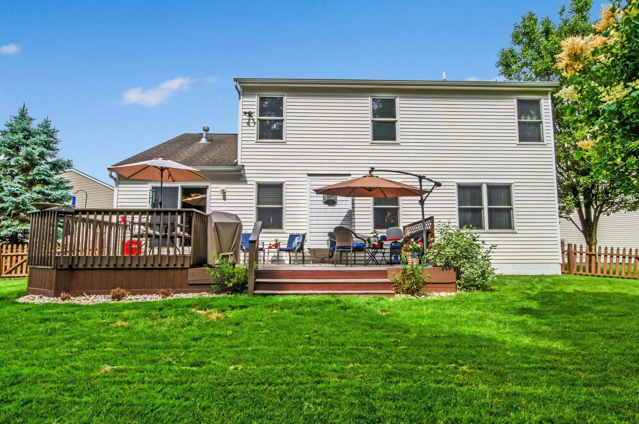 2374 Long Bow Ave, Lancaster OH 43130-8090 exterior