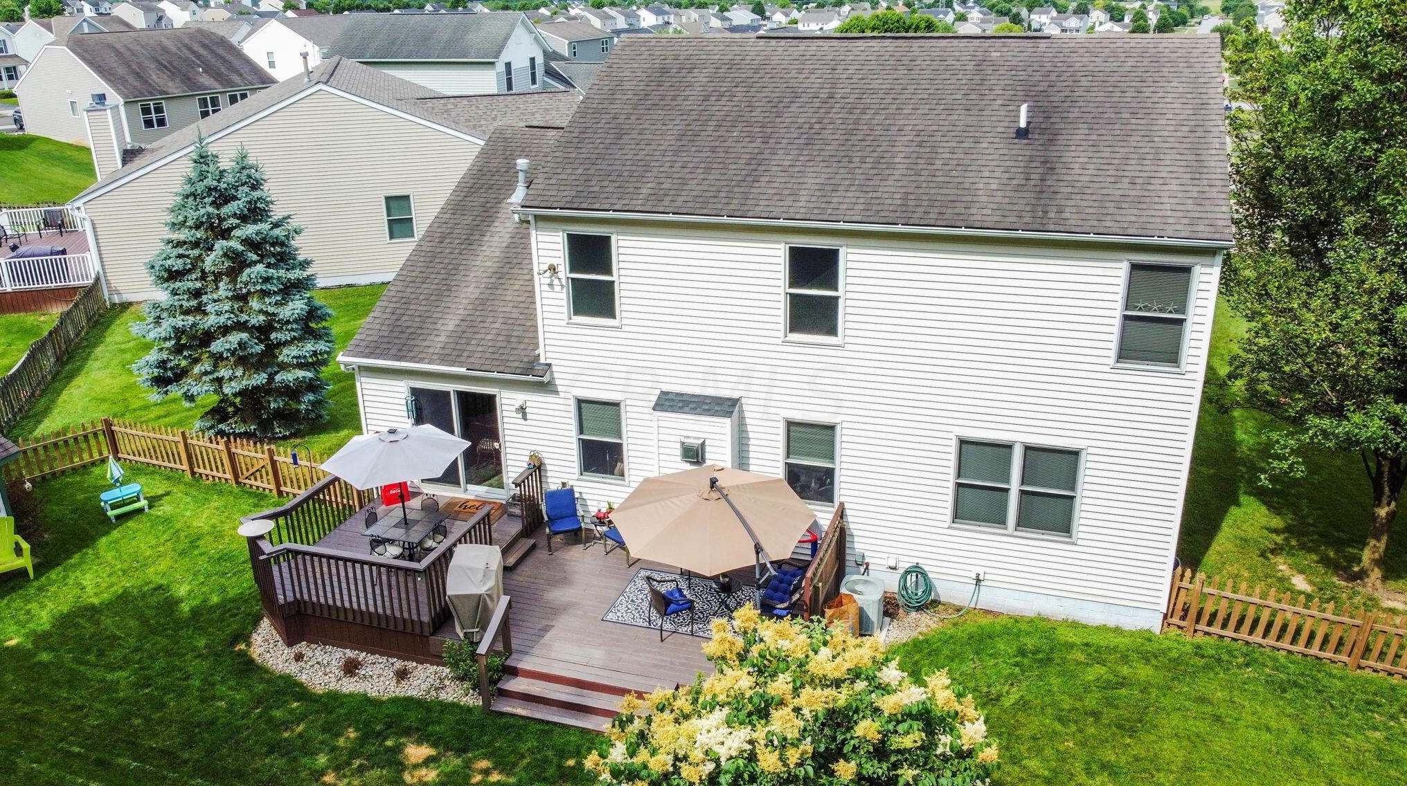 2374 Long Bow Ave, Lancaster OH 43130-8090 exterior