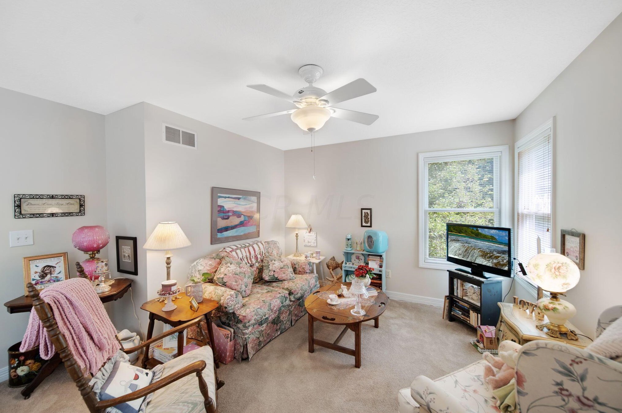 2374 Long Bow Ave, Lancaster OH 43130-8090 exterior