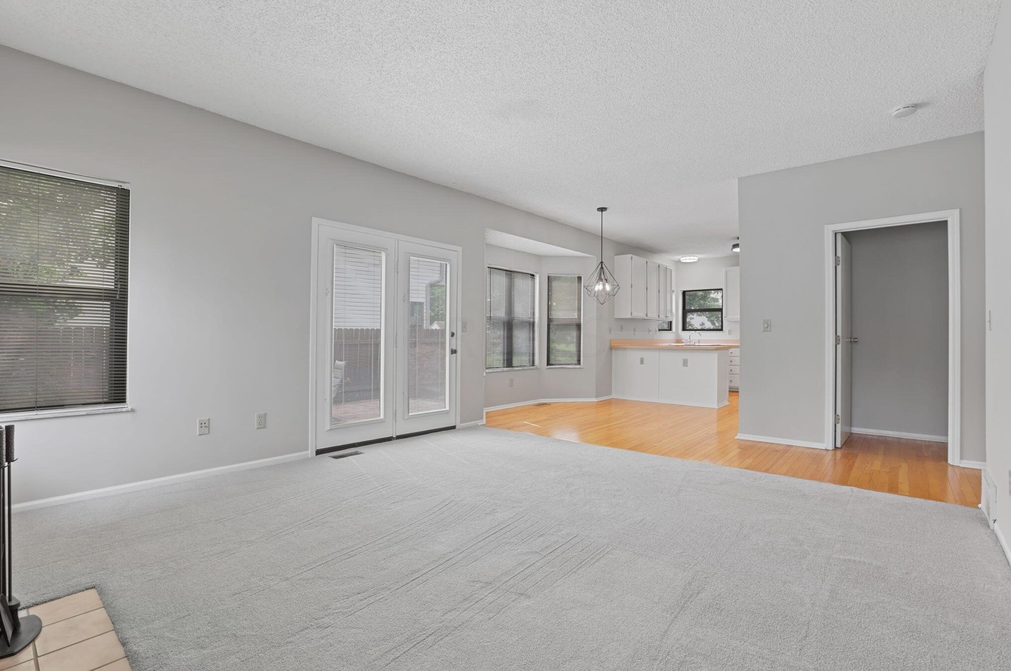 3492 Wheatfield Dr, Pickerington OH  43147-8834 exterior