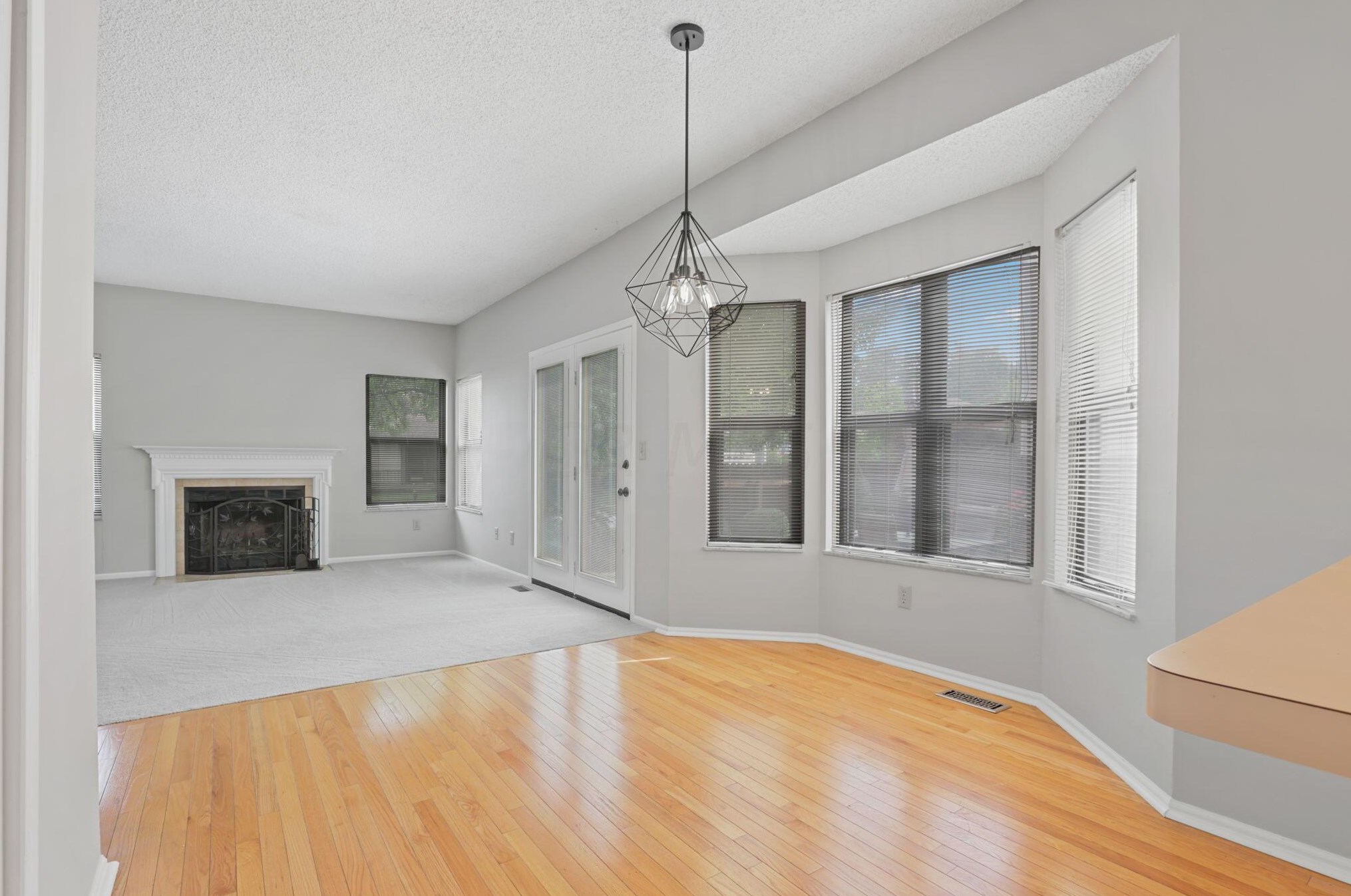 3492 Wheatfield Dr, Pickerington OH  43147-8834 exterior