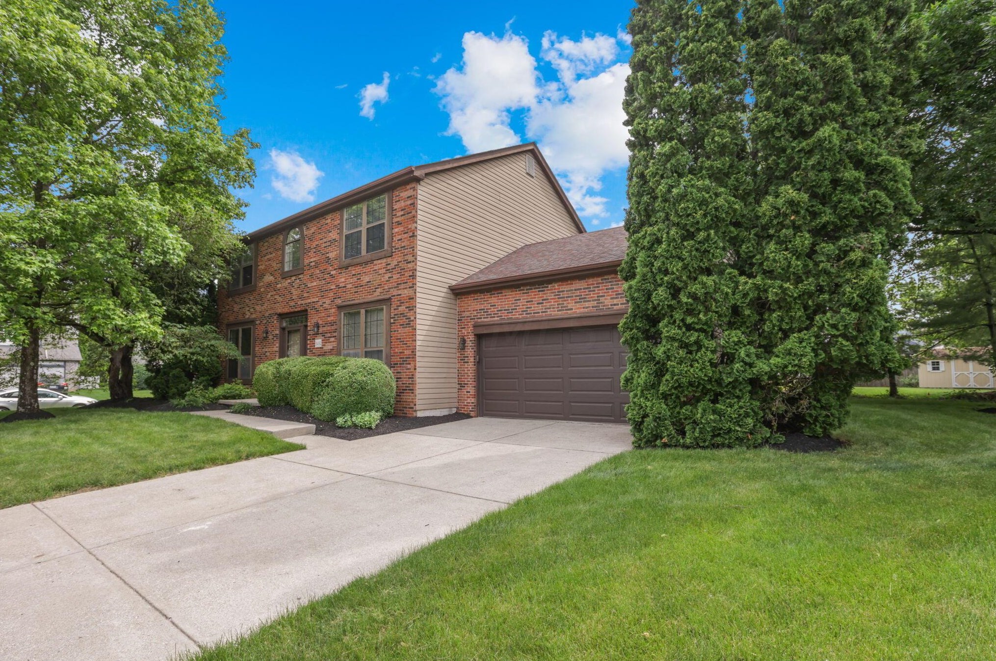 3492 Wheatfield Dr, Pickerington OH  43147-8833 exterior