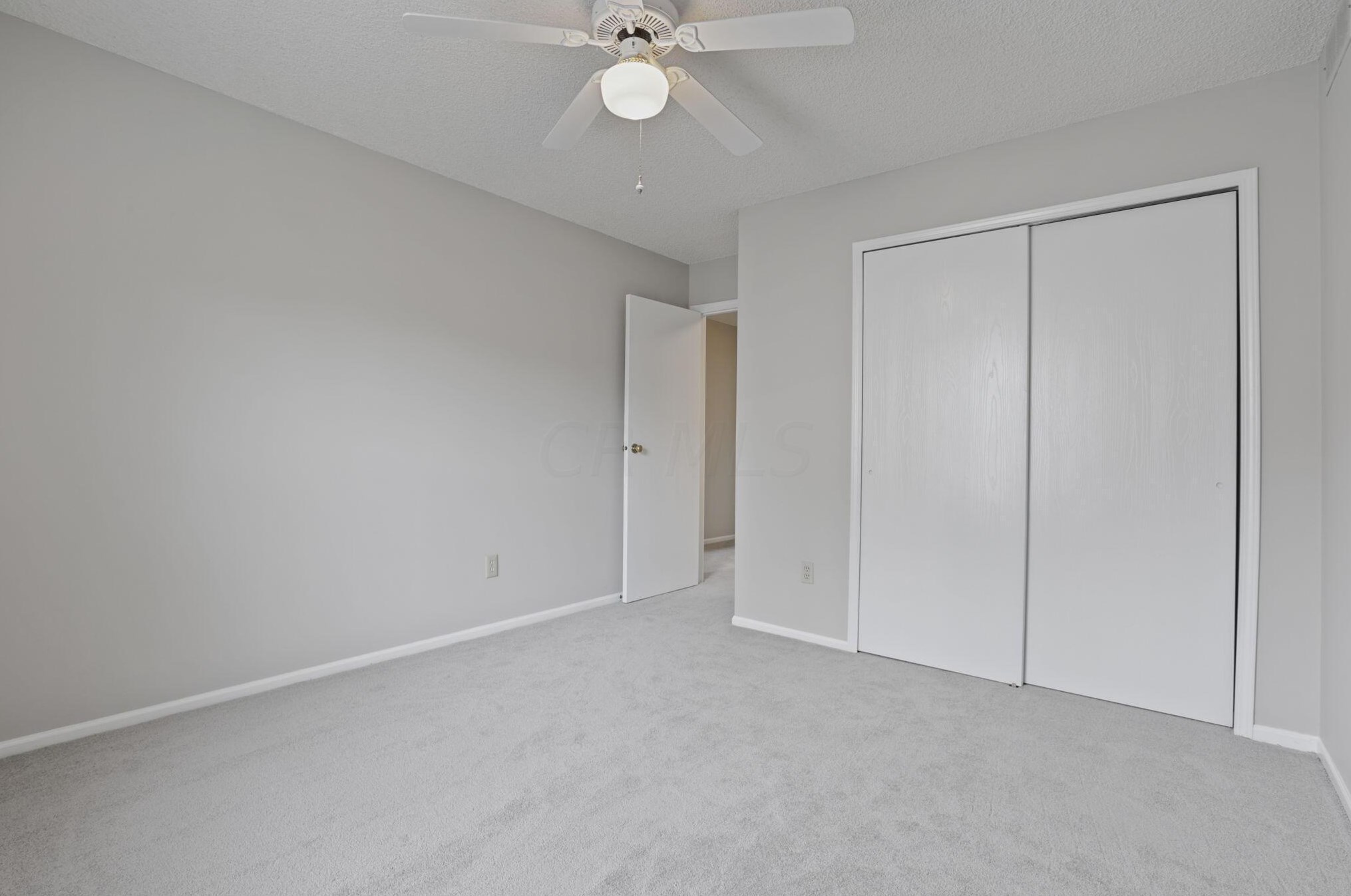 3492 Wheatfield Dr, Pickerington OH  43147-8834 exterior