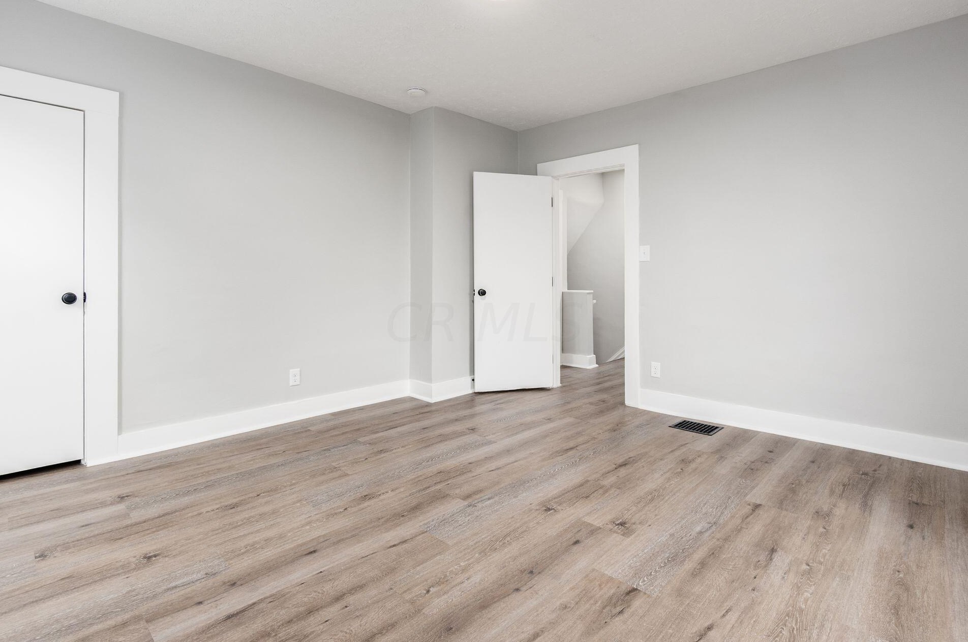 859 Whittier St, Columbus OH  43206-1582 exterior