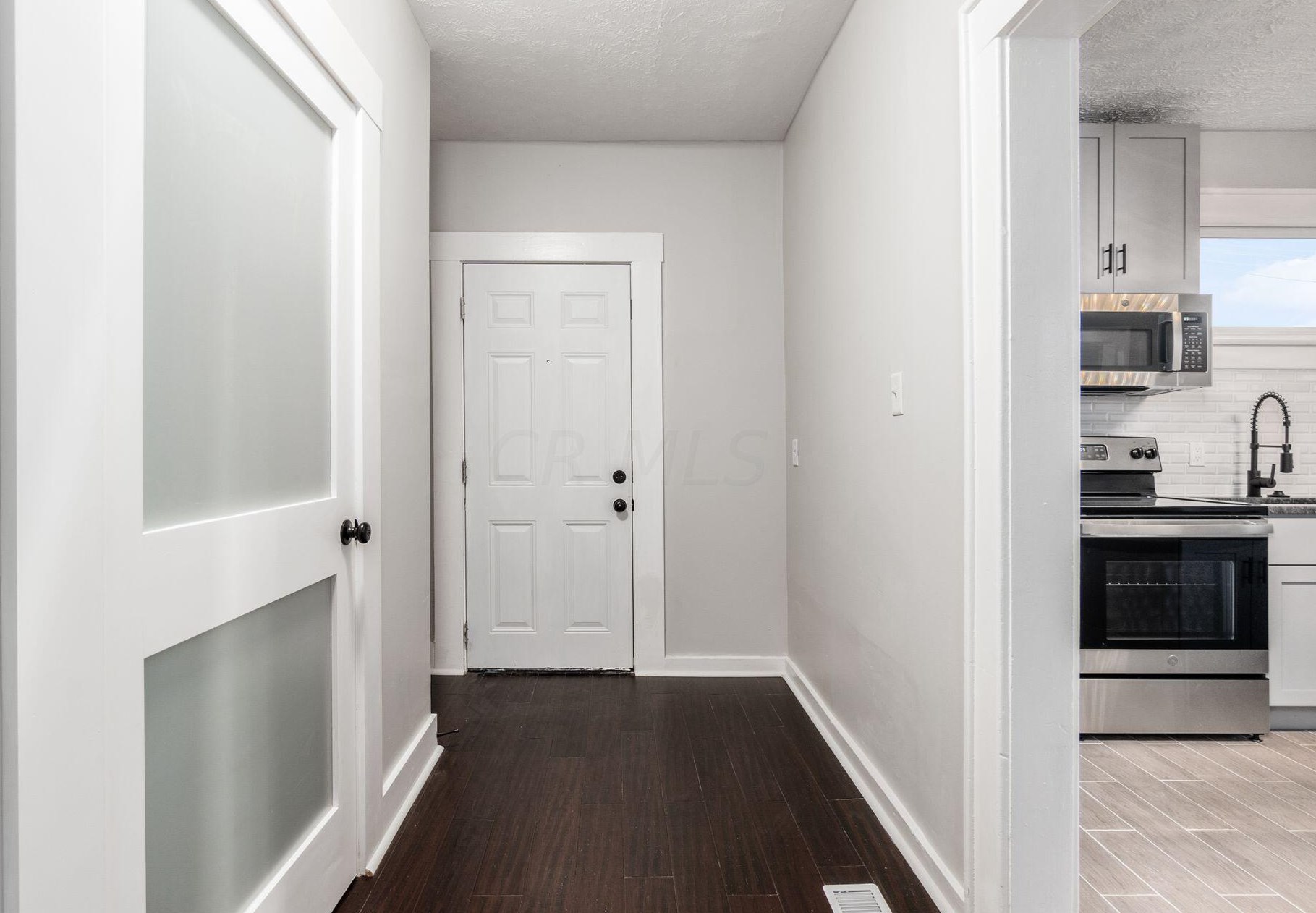 859 Whittier St, Columbus OH  43206-1582 exterior