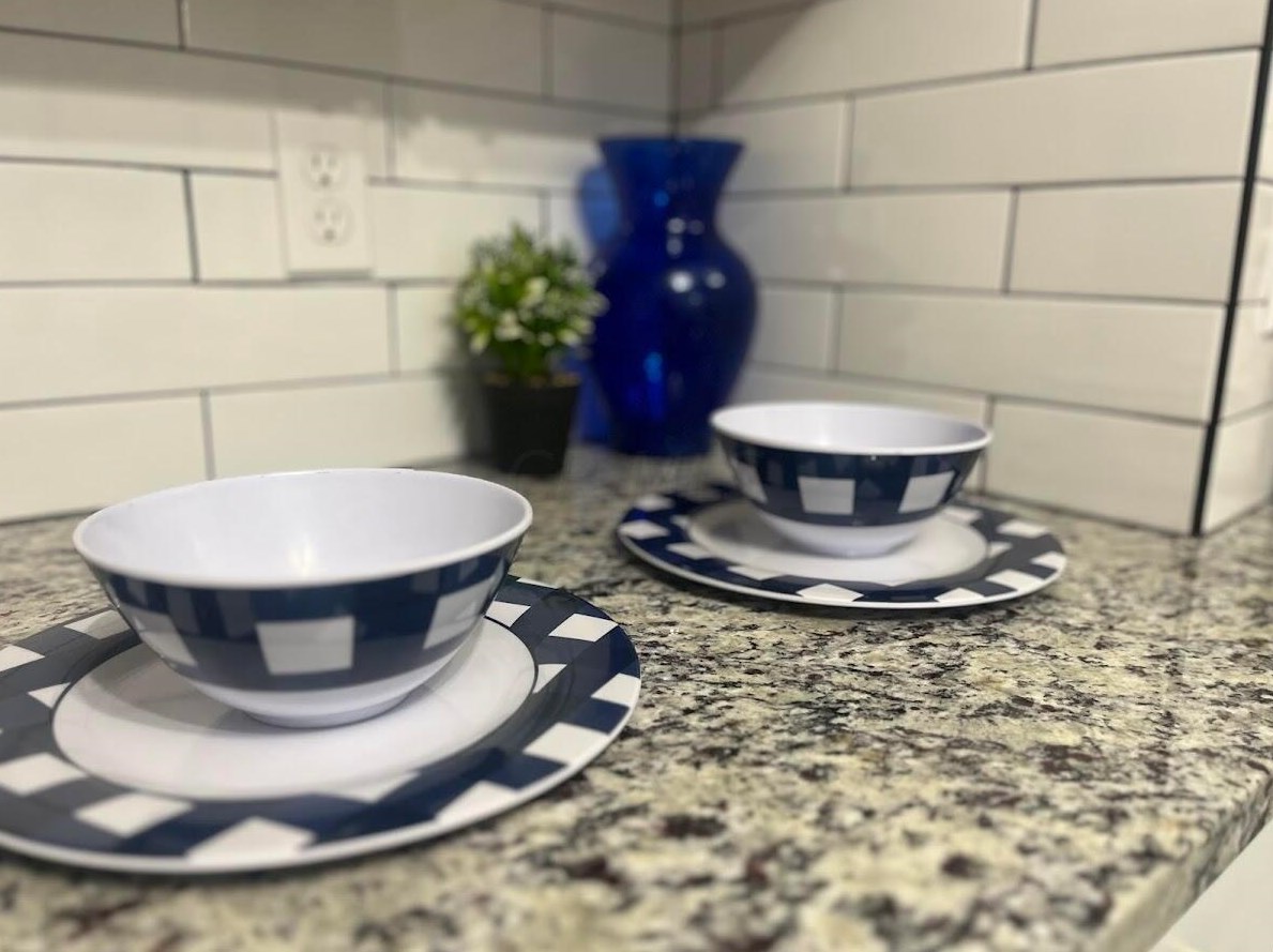 587 Eureka Ave, Columbus OH 43204-2911 exterior