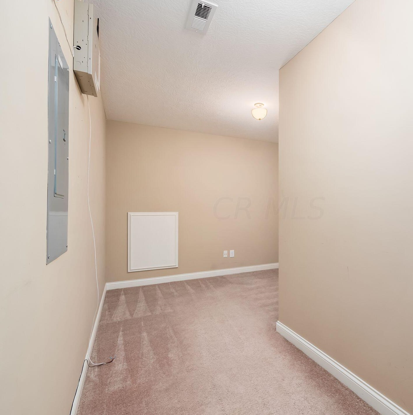 5657 Slater Rdg, Hilliard OH  43026-7477 exterior