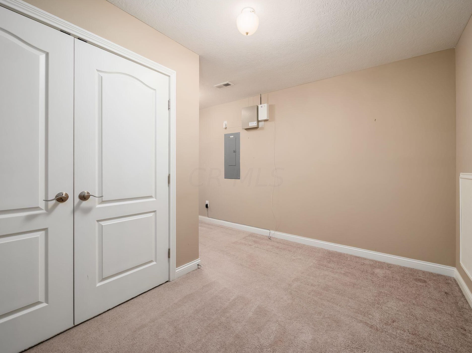 5657 Slater Rdg, Hilliard OH  43026-7477 exterior