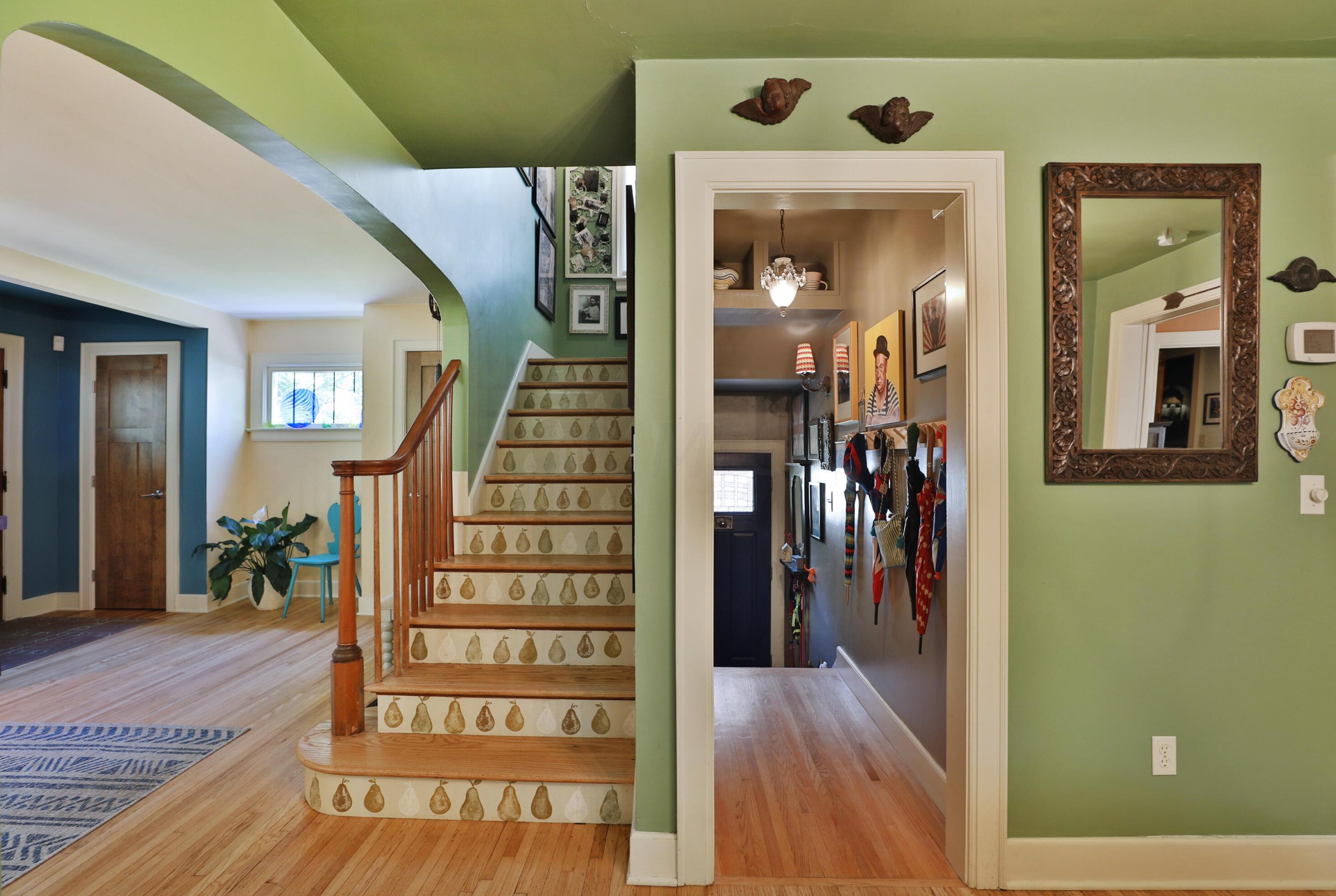 129 Schreyer Pl, Columbus OH  43214-2724 exterior