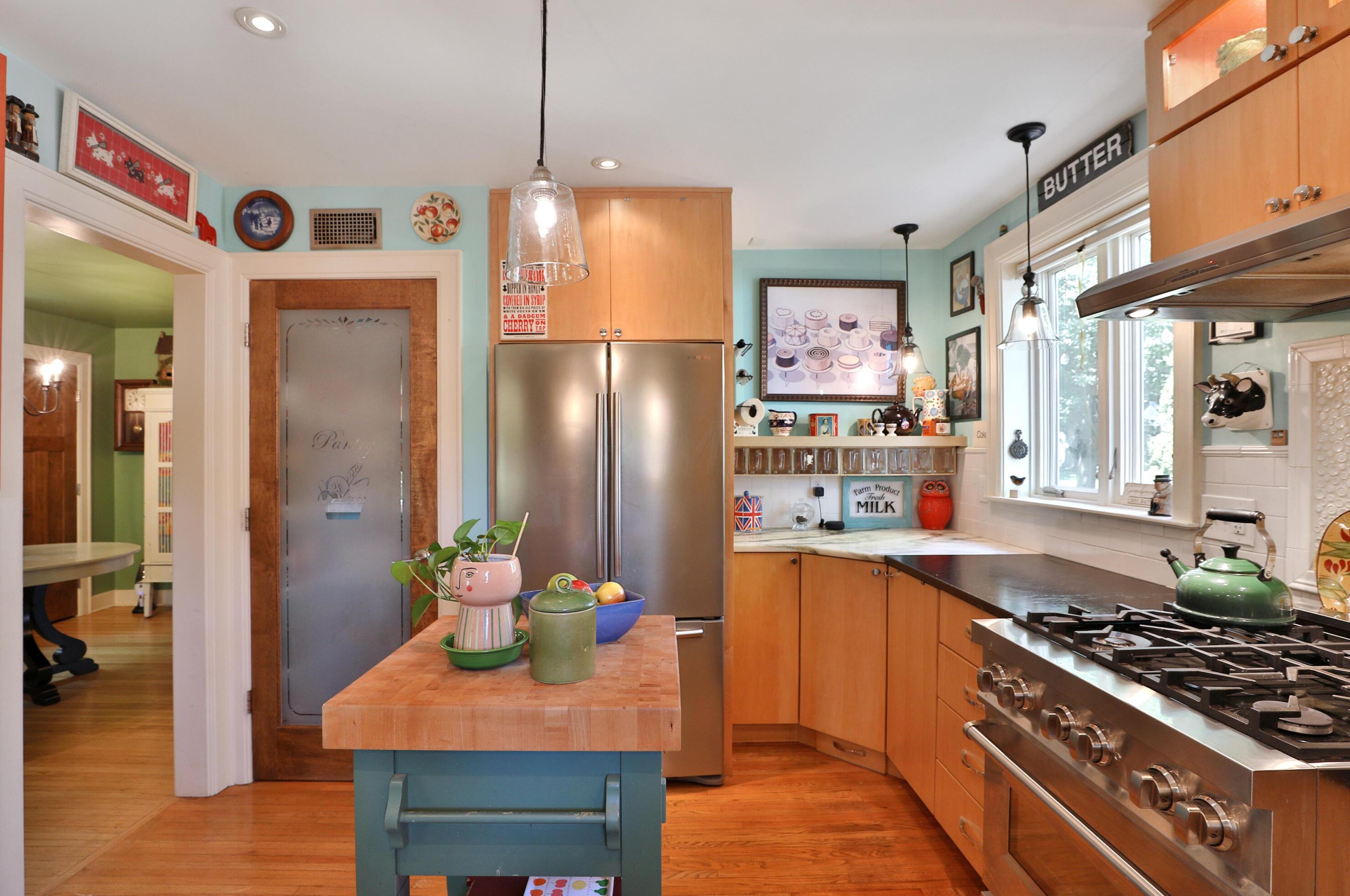 129 Schreyer Pl, Columbus OH  43214-2724 exterior