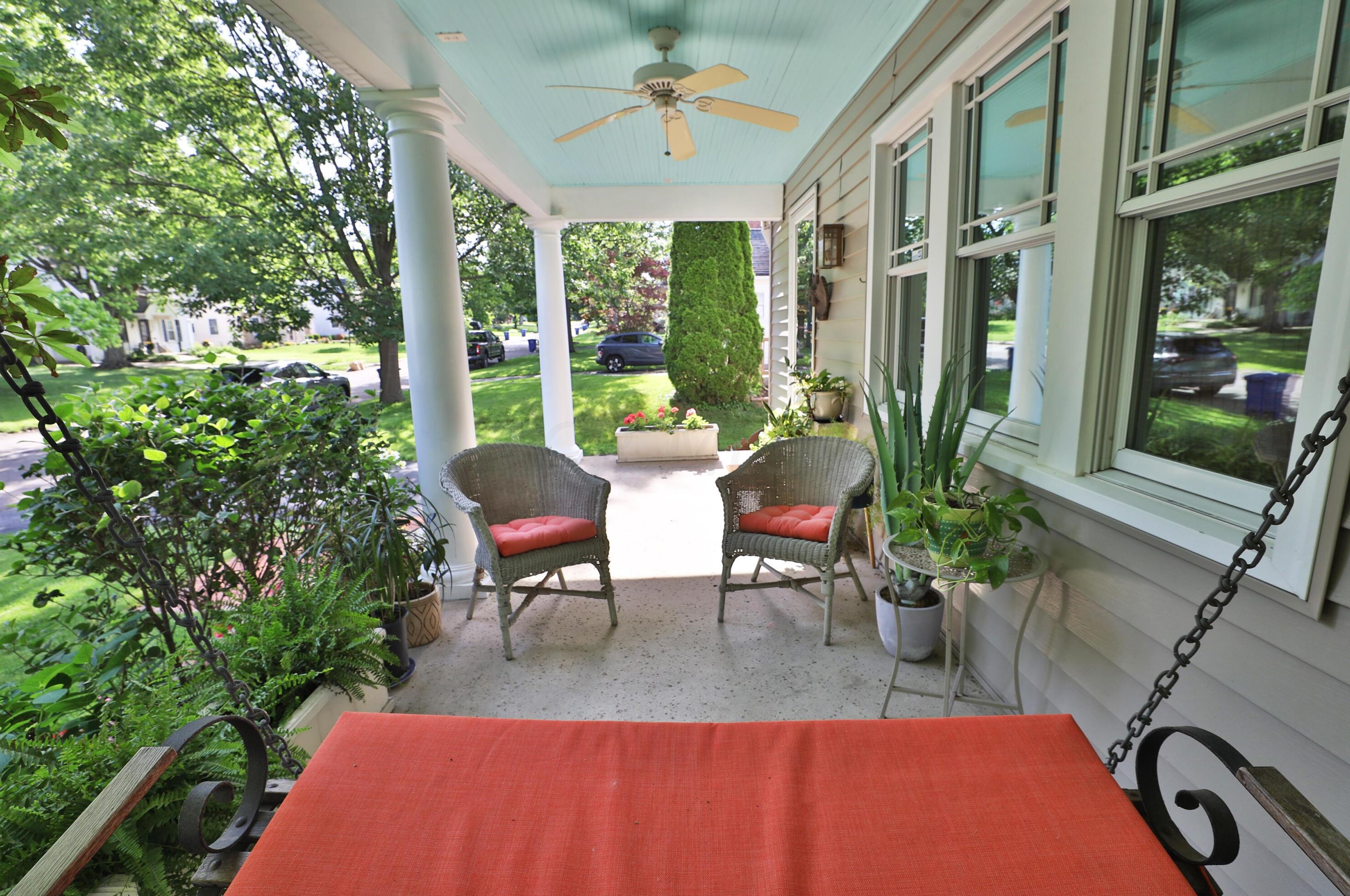 129 Schreyer Pl, Columbus OH  43214-2724 exterior