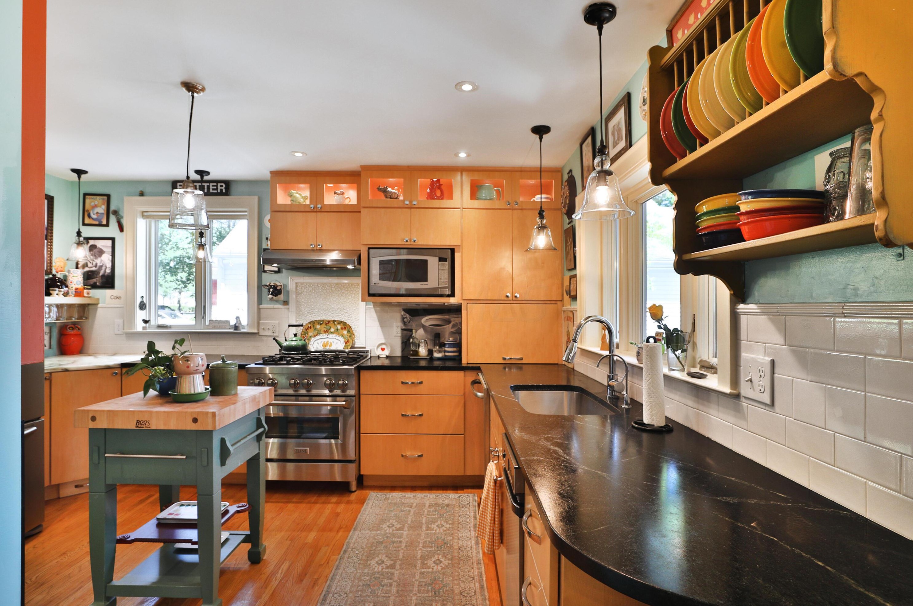 129 Schreyer Pl, Columbus OH  43214-2724 exterior