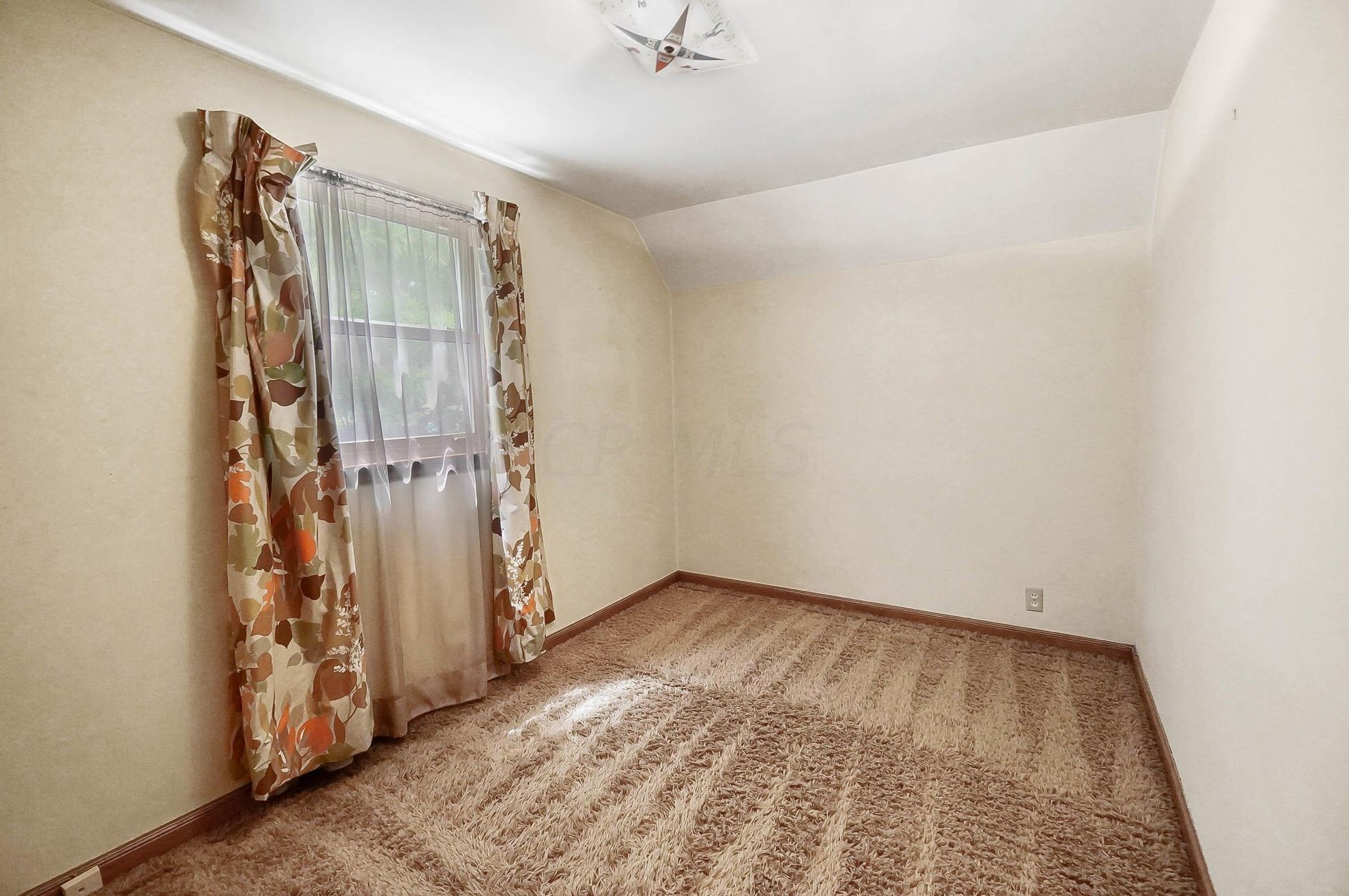 512 James Rd, Columbus OH  43213-2710 exterior