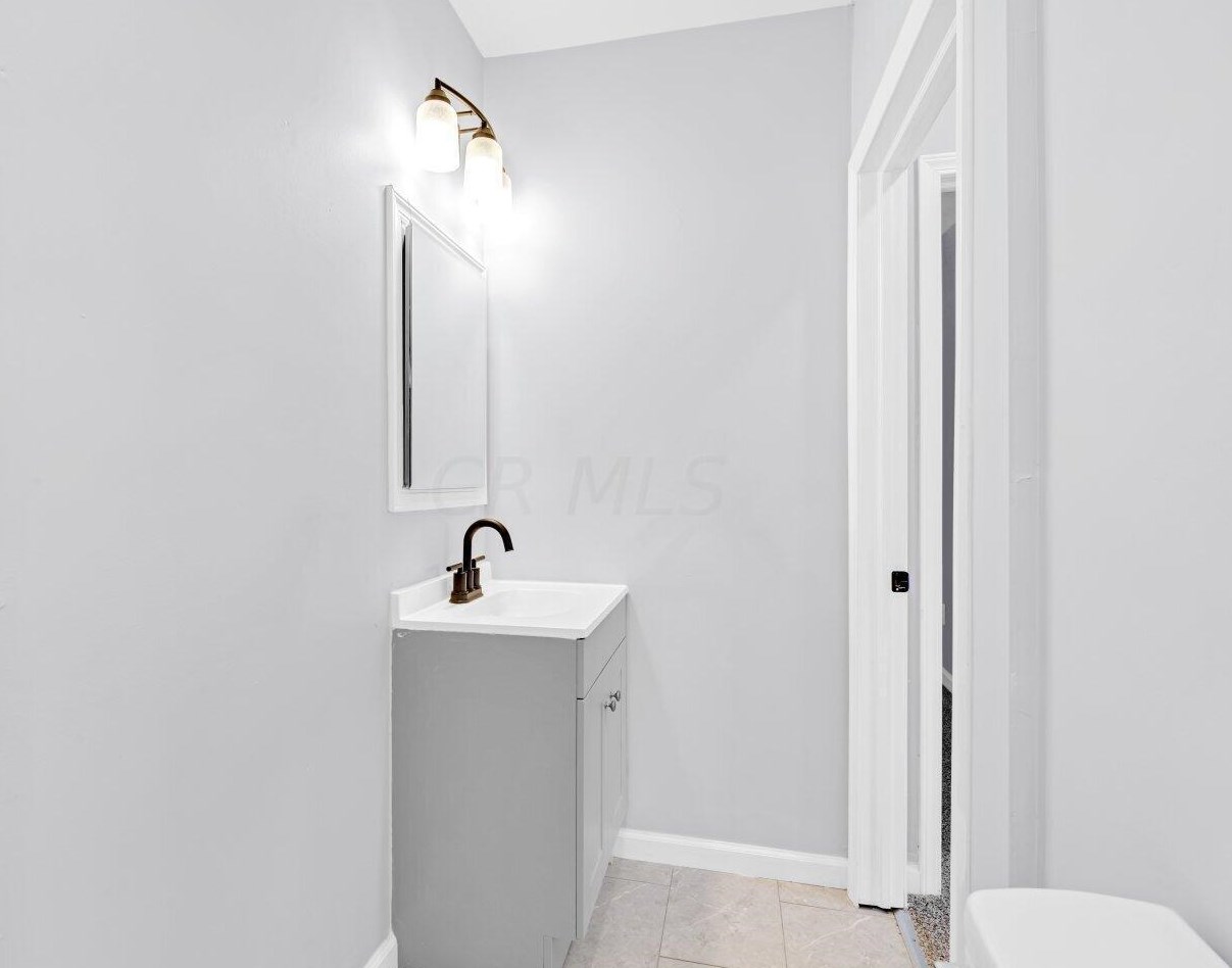 831 Berkeley Rd, Columbus OH 43205-2902 exterior