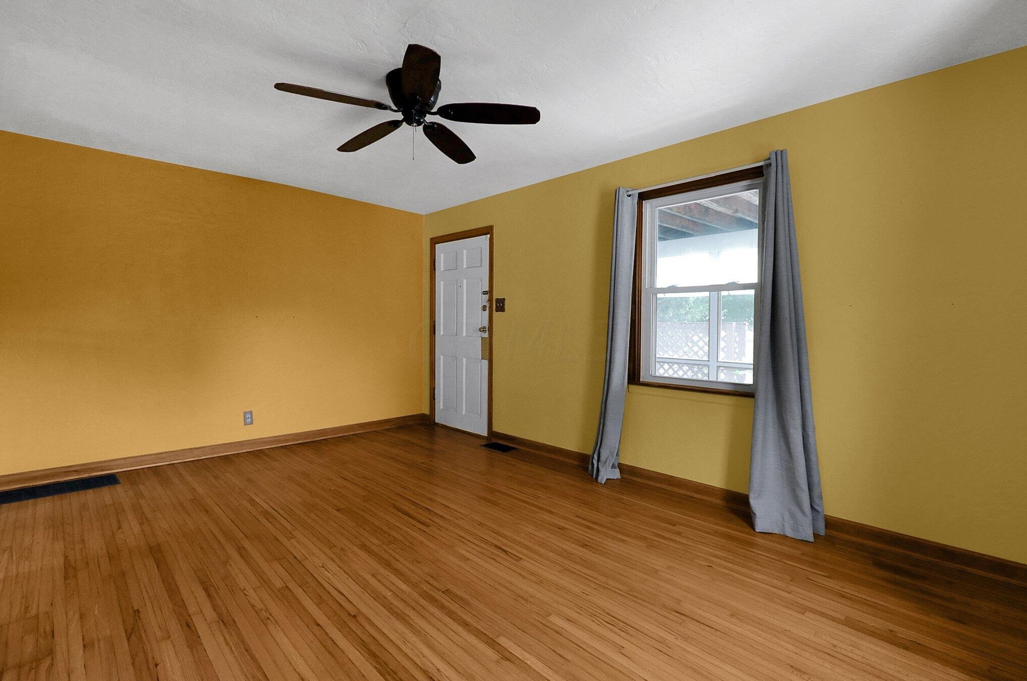 643 Columbia Ave, Columbus OH 43209-1411 exterior