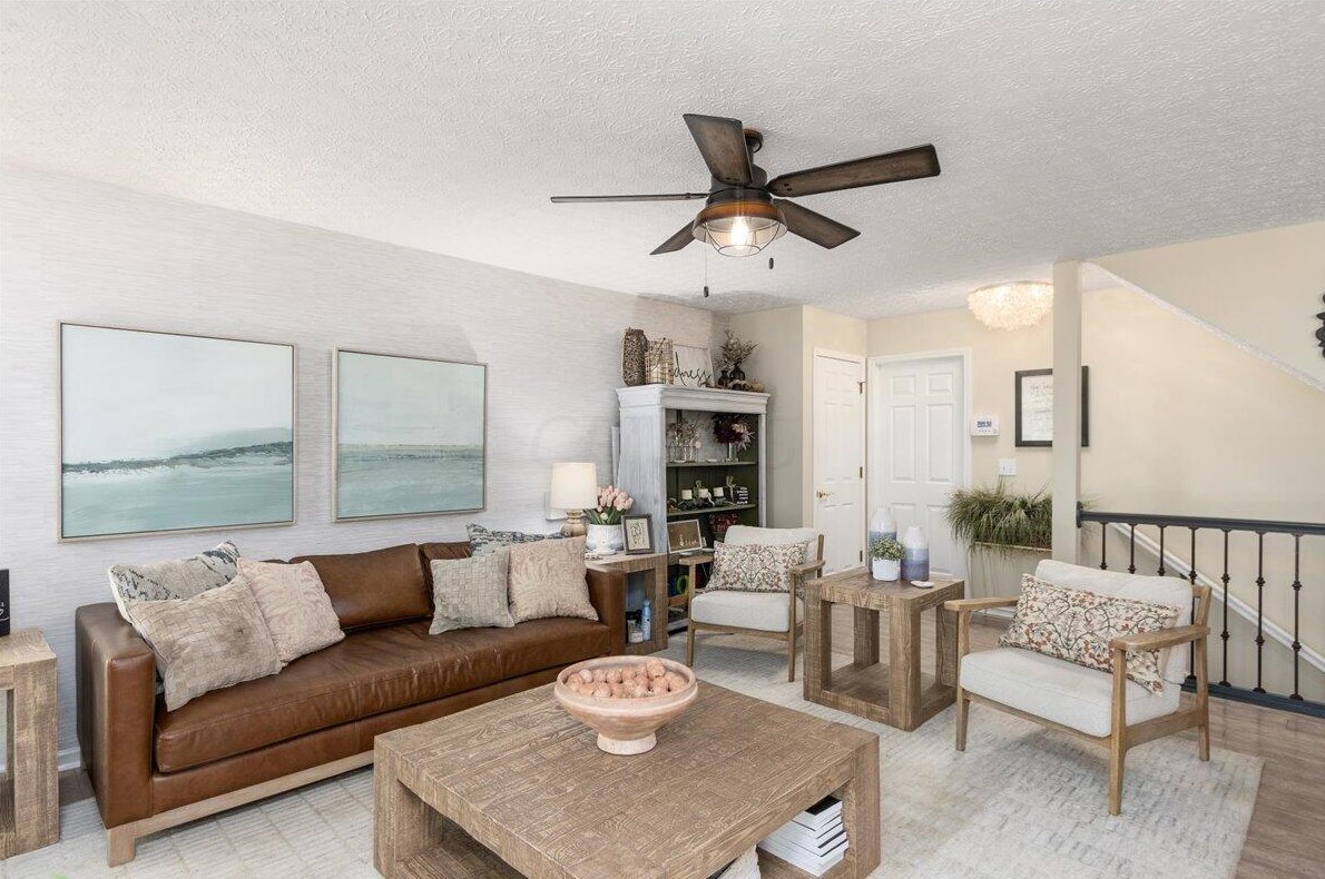 7516 Burgstresser Ct, Cnl Wnchstr OH  43110-8432 exterior